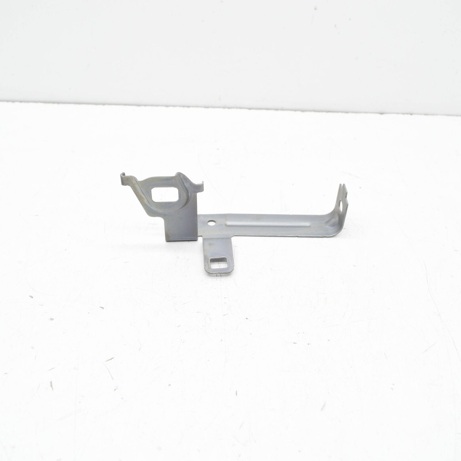 NEW MERCEDES-BENZ E W213 FRONT RIGHT ENGINE LINING BRACKET A2135244800 ORIGINAL