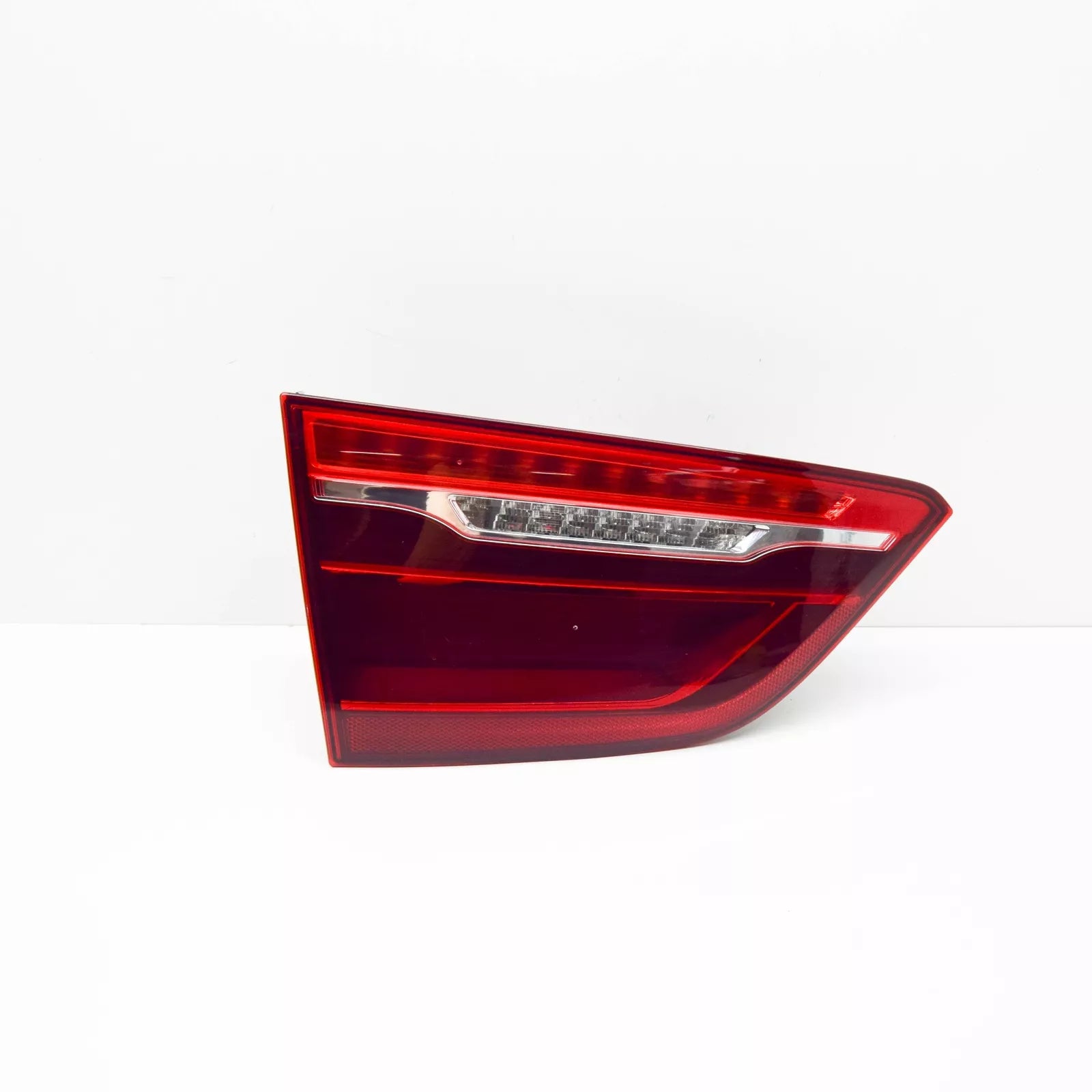 NEW BMW X6 F16 LEFT SIDE TAILGATE INNER TAIL LIGHT 63217438825 ORIGINAL