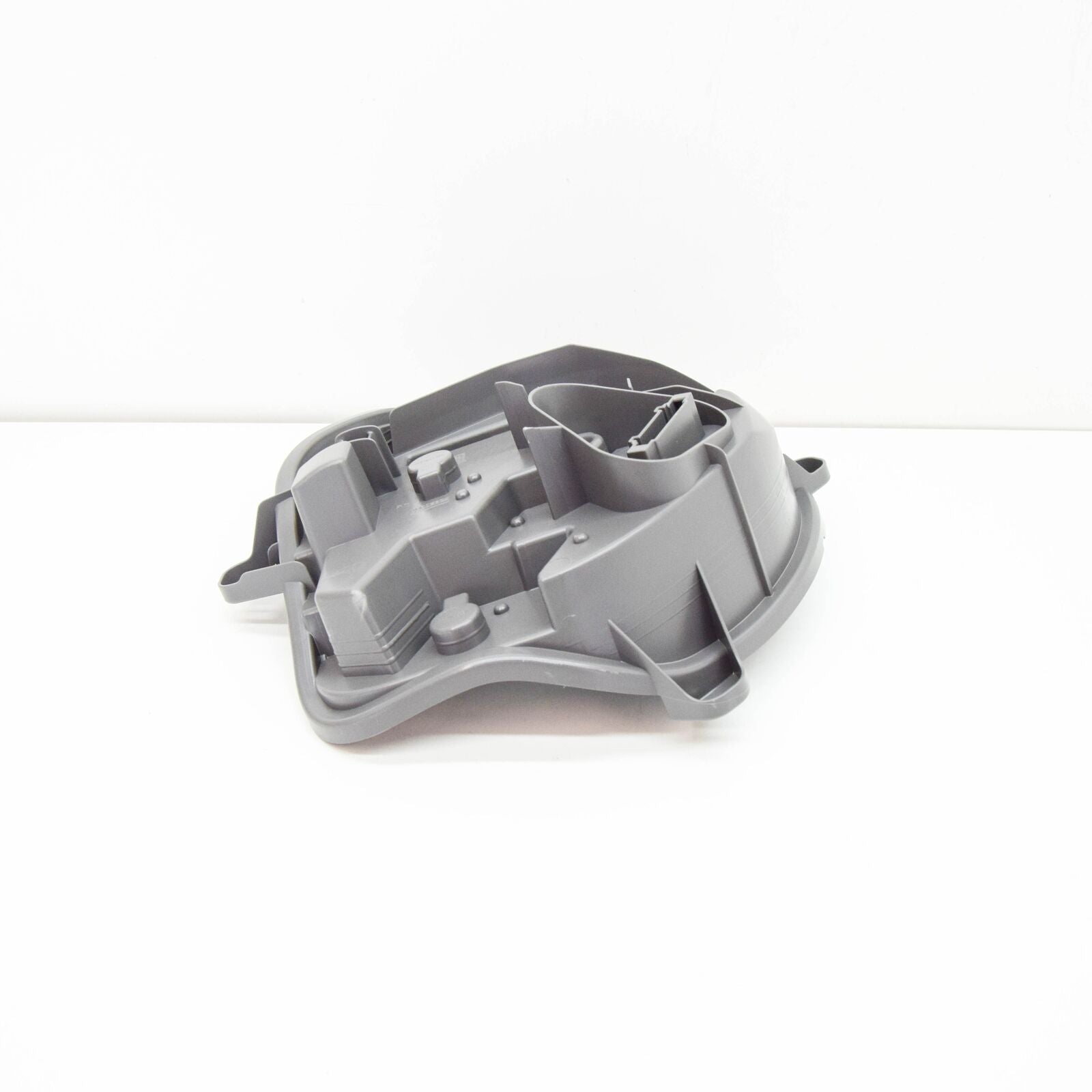 NEW MERCEDES-BENZ A W176 REAR RIGHT TAIL LAMP BULB MOUNT A1768200477 ORIGINAL