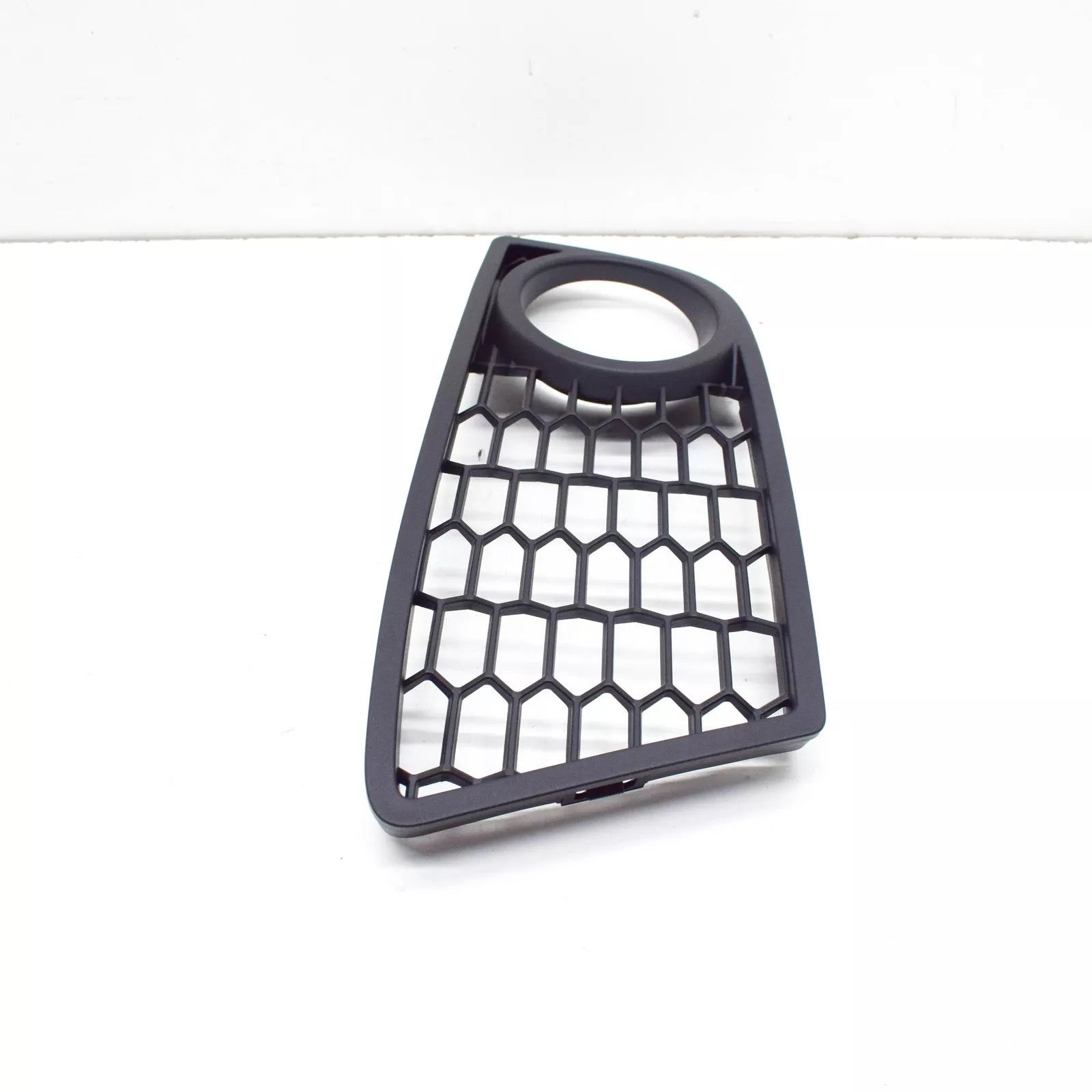 NEW BMW 1 F20 RIGHT FOG LIGHT GRILLE M SPORT 51118048968 8048968 2014 ORIGINAL