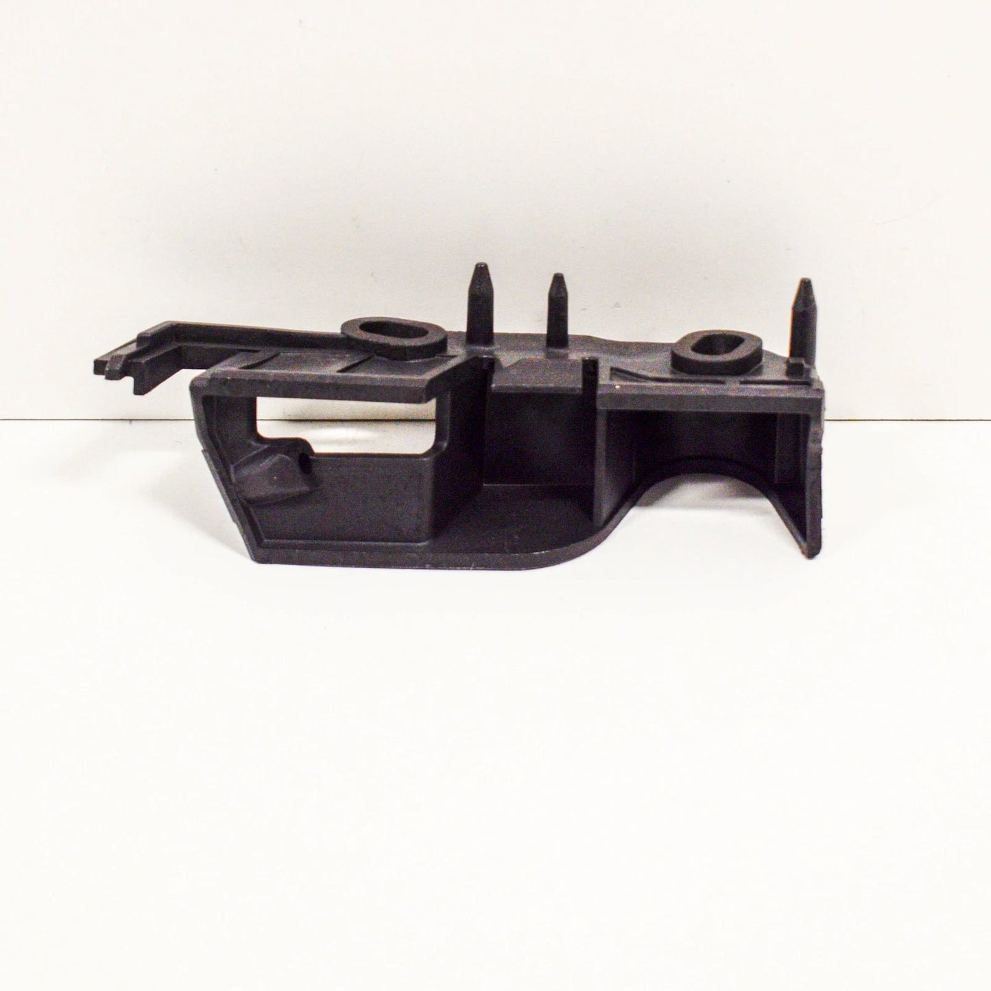 NEW AUDI A4 B8 FRONT BUMPER RIGHT SIDE GUIDE 8K0807284H ORIGINAL