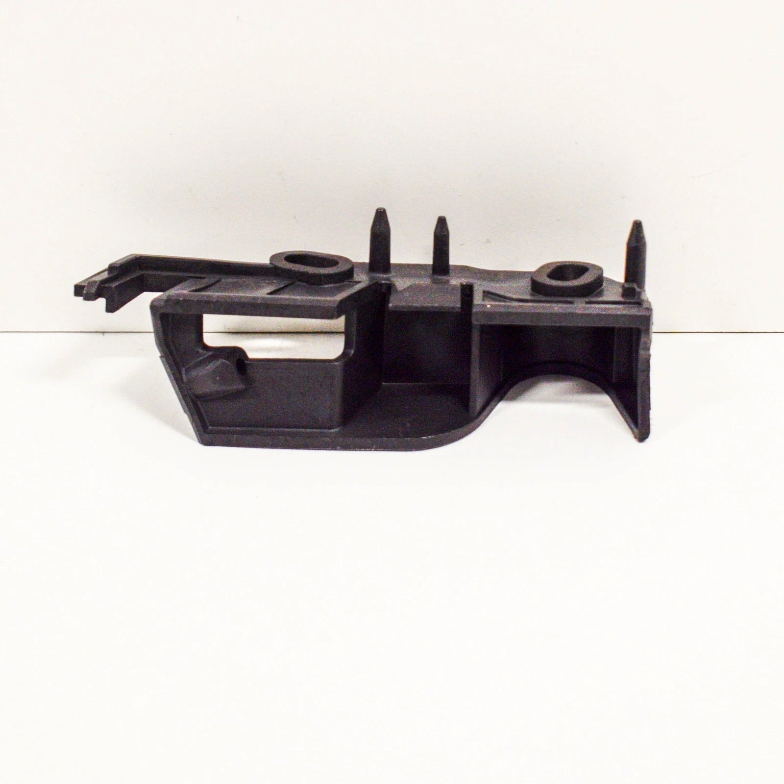 NEW AUDI A4 B8 FRONT BUMPER RIGHT SIDE GUIDE 8K0807284H ORIGINAL