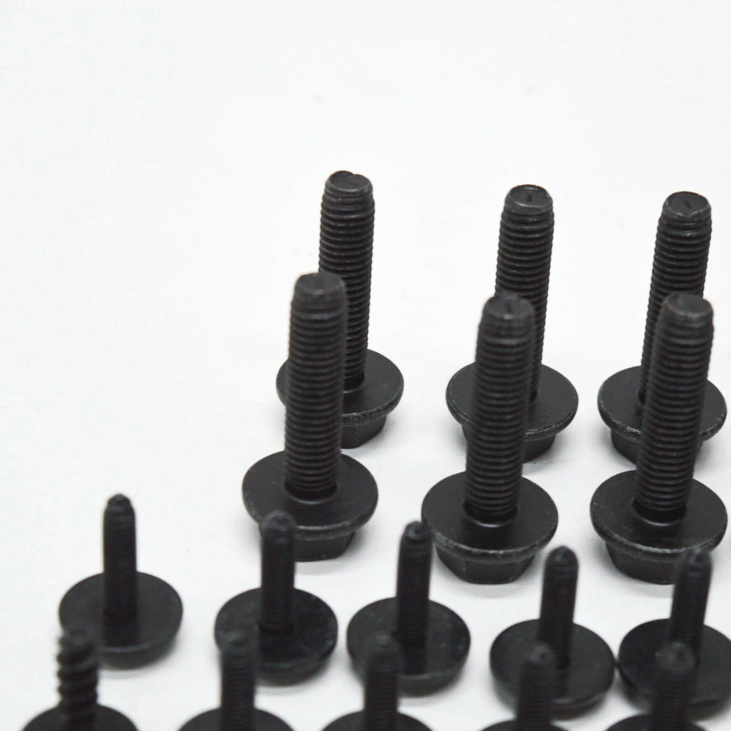 NEW AUDI Q8 FRONT BUMPER COVER HARDWARE KIT 4M8098623