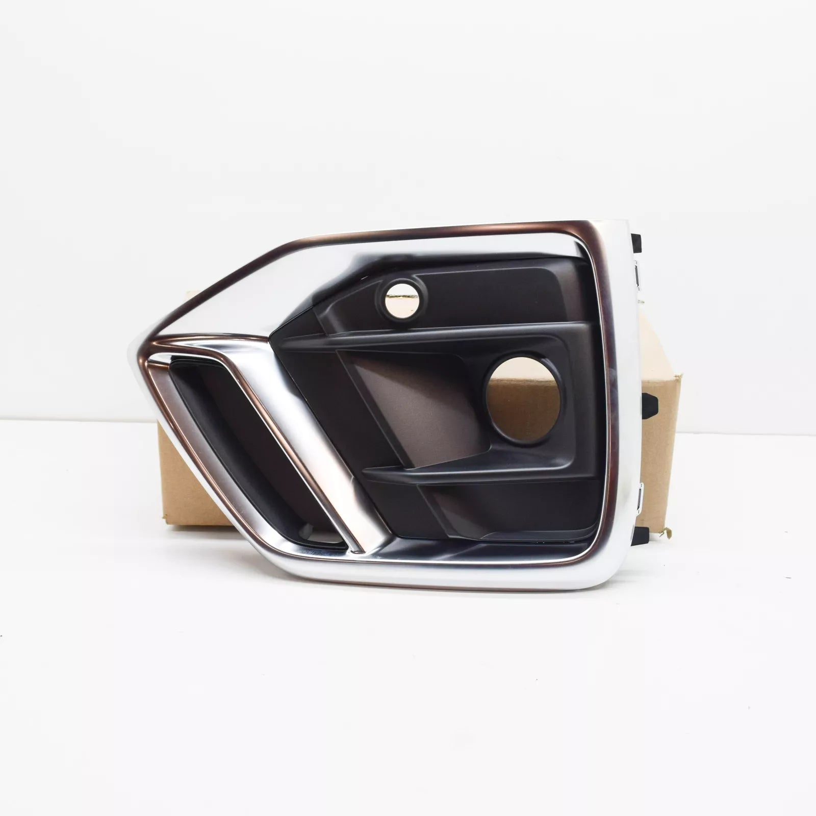 NEW AUDI Q5 FY FRONT BUMPER RIGHT AIR GUIDE GRILLE 80F807680COX