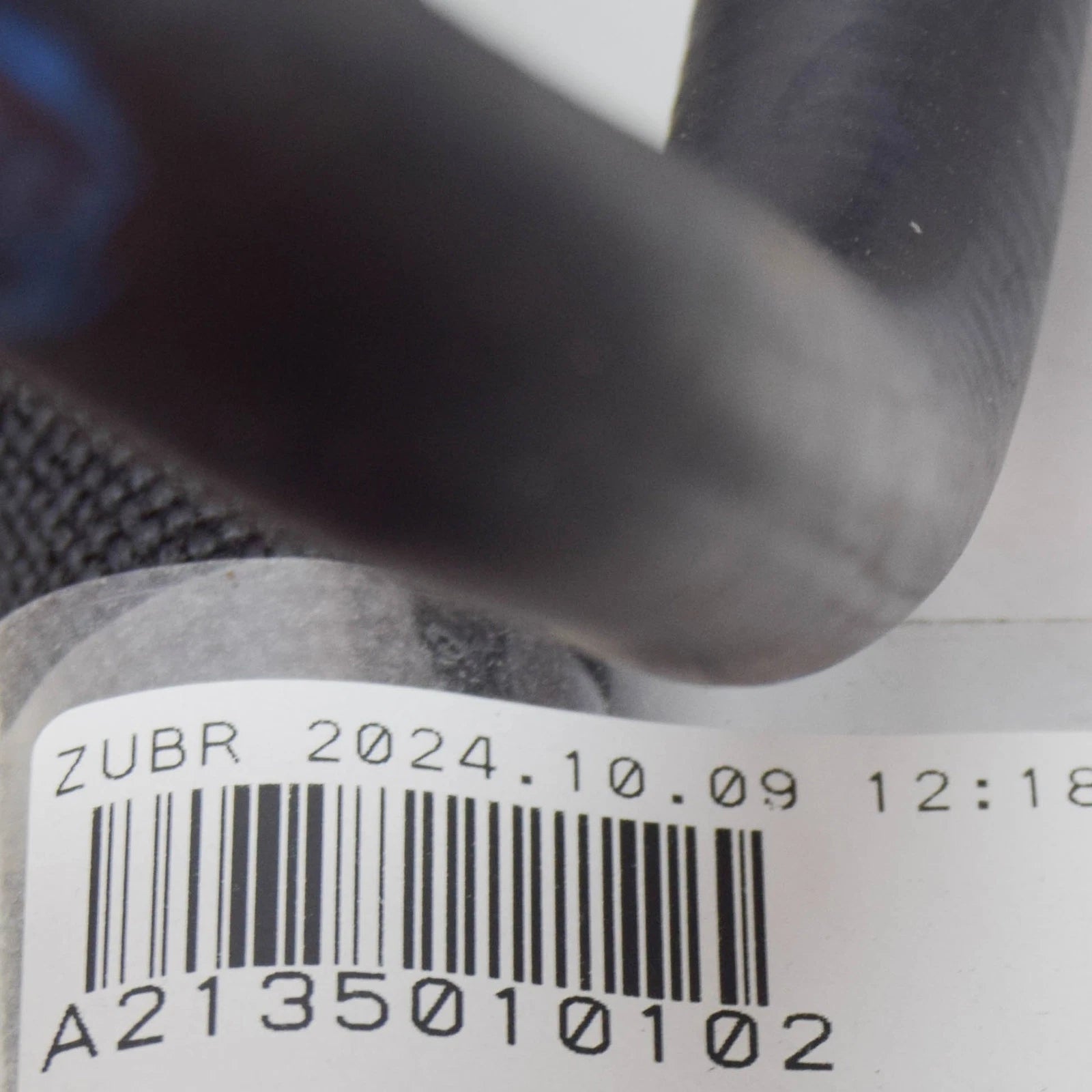 NEW MERCEDES-BENZ E W213 RIGHT SIDE COOLING RADIATOR HOSE A2135010102 ORIGINAL