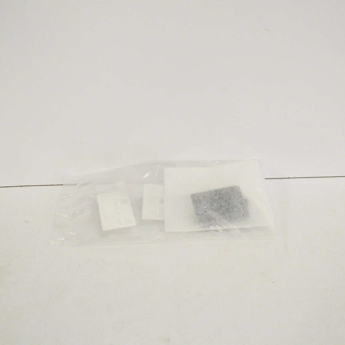 NEW MERCEDES BENZ R W251 FRONT BUMPER TOW HOOK EYE CAP A25188500239999 ORIGINAL