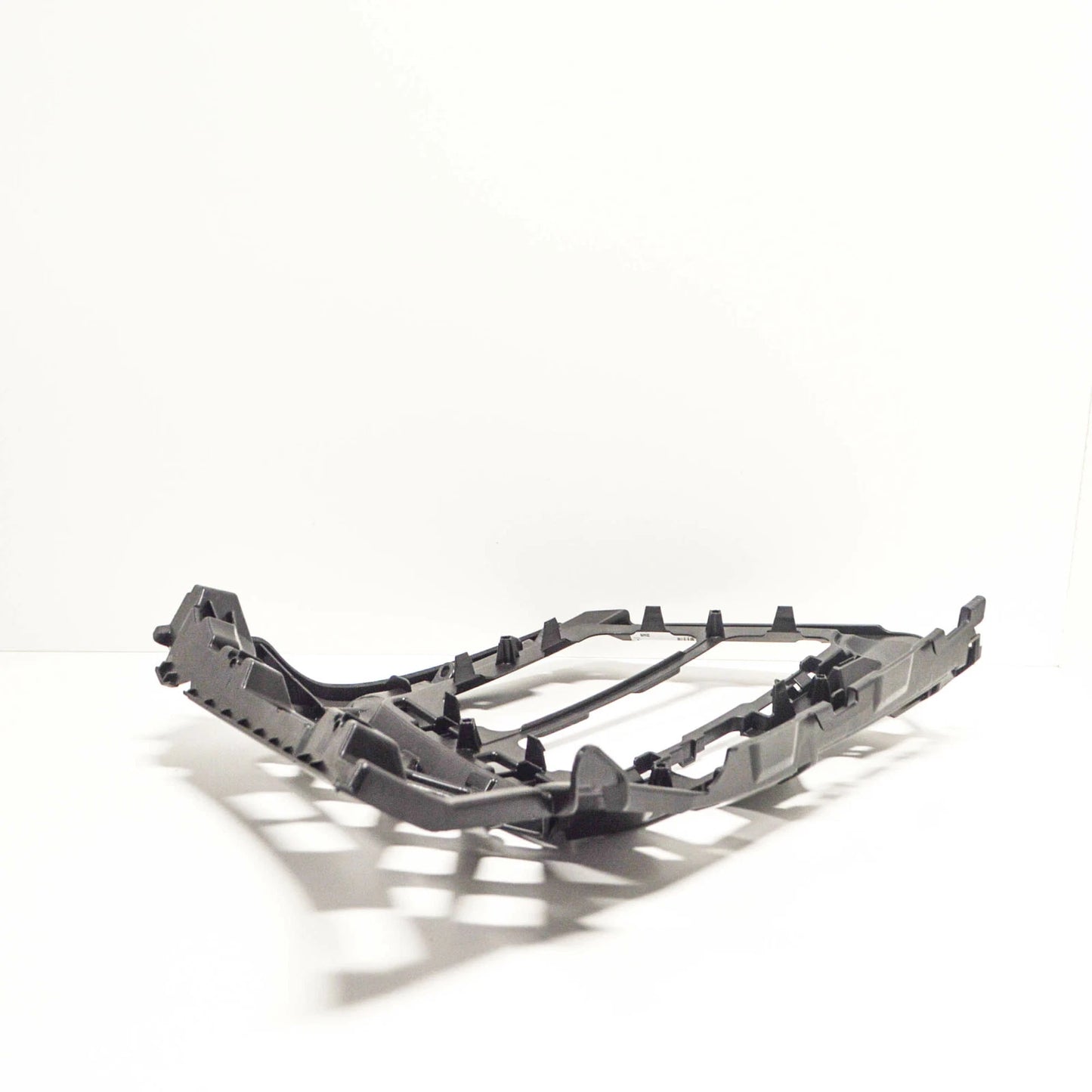 NEW VW GOLF MK7 FRONT BUMPER RIGHT SUPPORT BRACKET 5G0807724C ORIGINAL