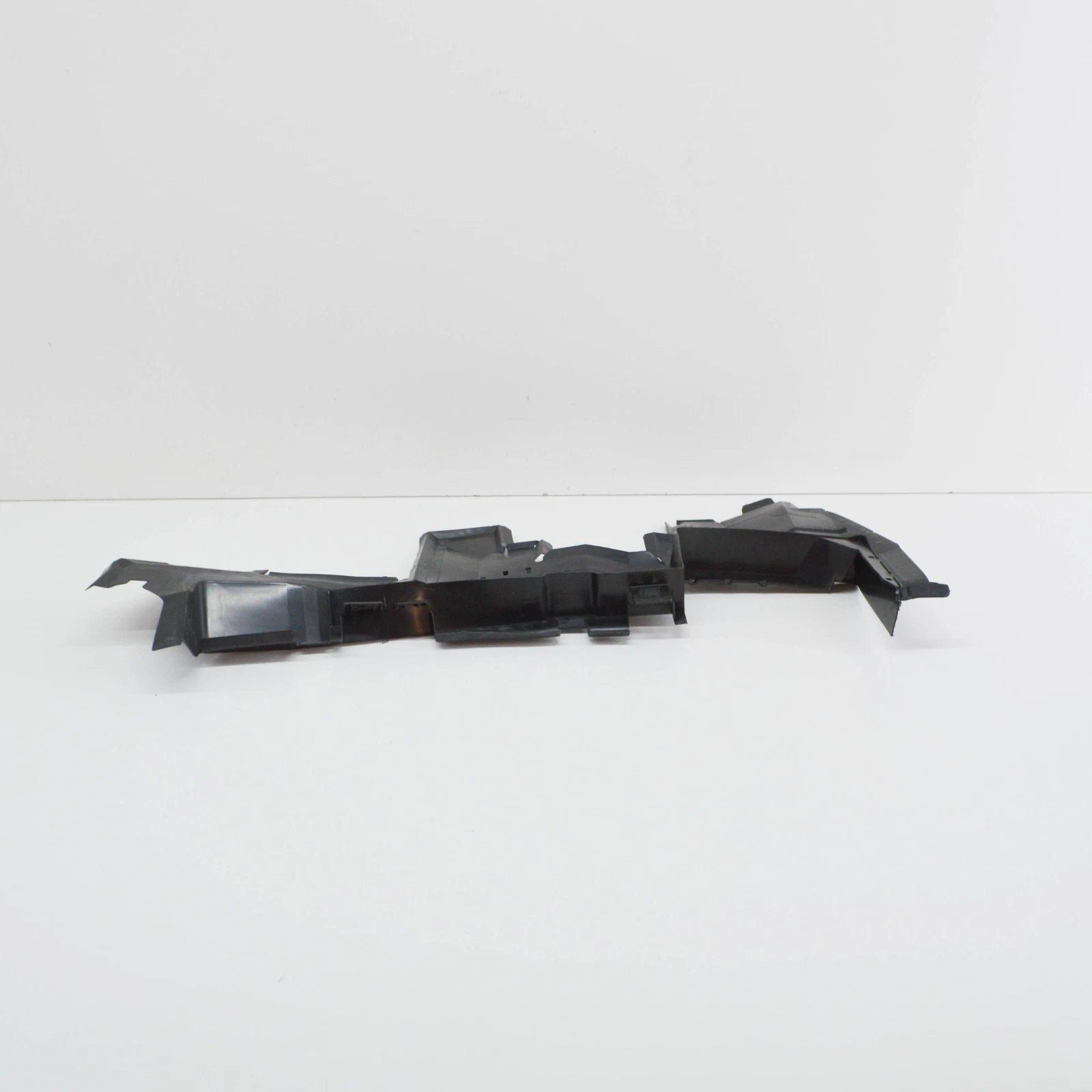 NEW AUDI Q5 8R RADIATOR RIGHT AIR GUIDE 8R0121284P ORIGINAL