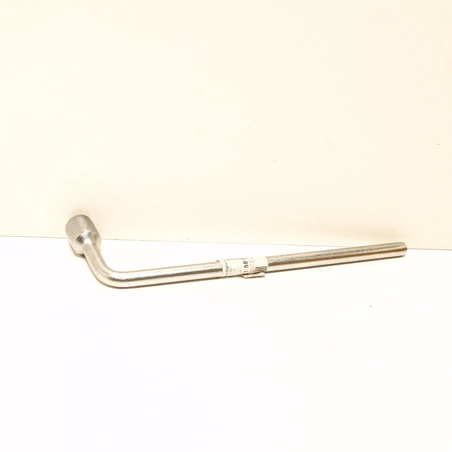 NEW MERCEDES BENZ M W164 SOCKET WRENCH A221581000164 ORIGINAL