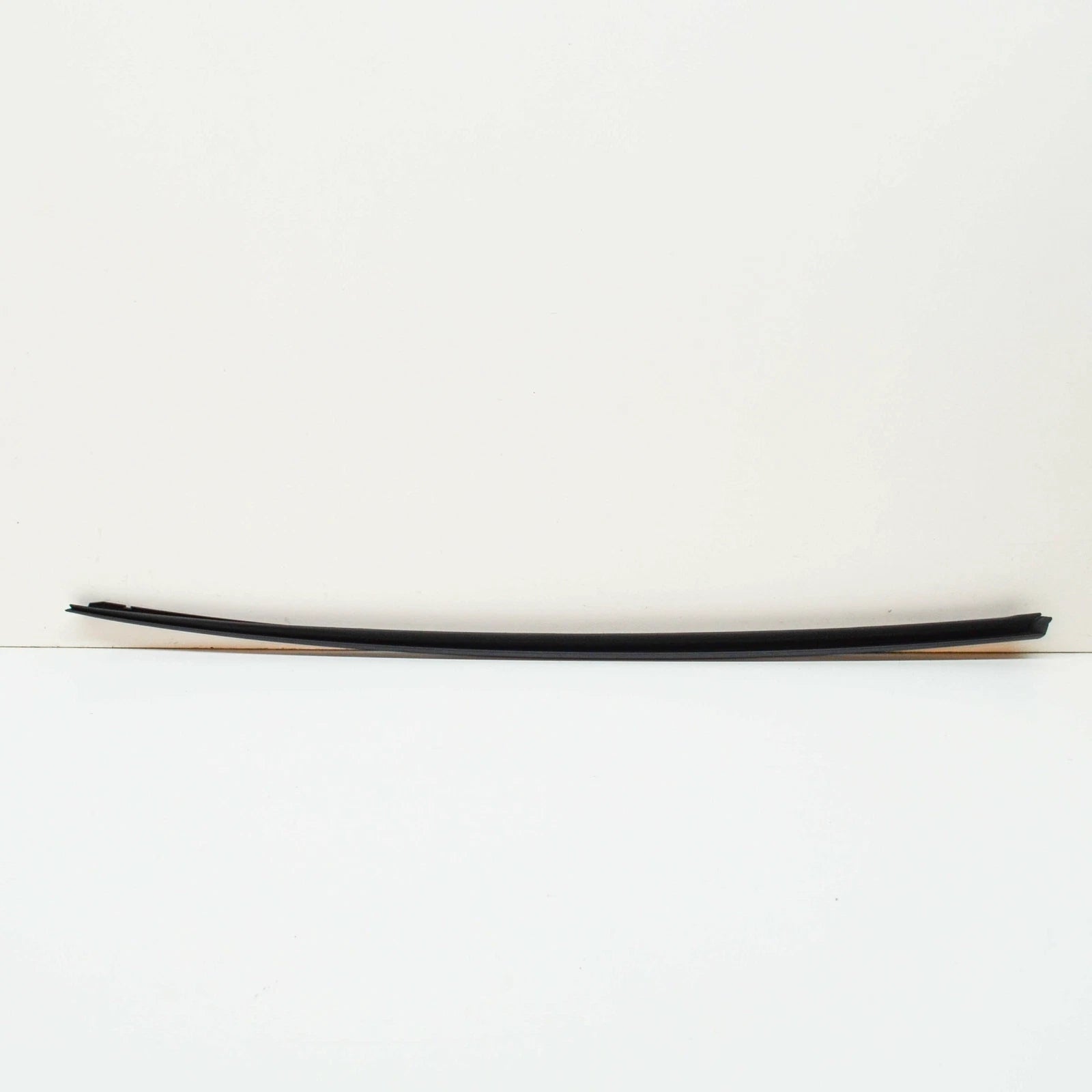 NEW AUDI A5 S5 8W6 FRONT WINDSHIELD RIGHT MOLDING TRIM 8W6854328B9B9 ORIGINAL