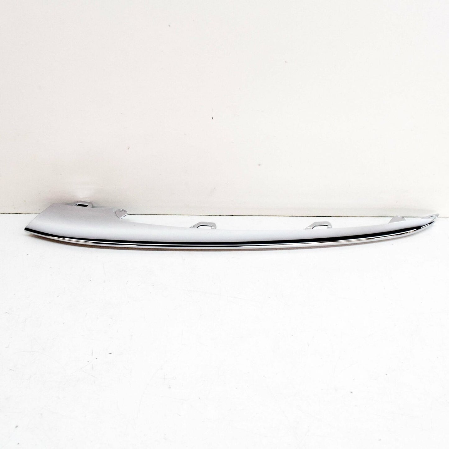 NEW MERCEDES-BENZ S W222 FRONT BUMPER RIGHT ORNAMENTAL TRIN A2228857800 ORIGINAL