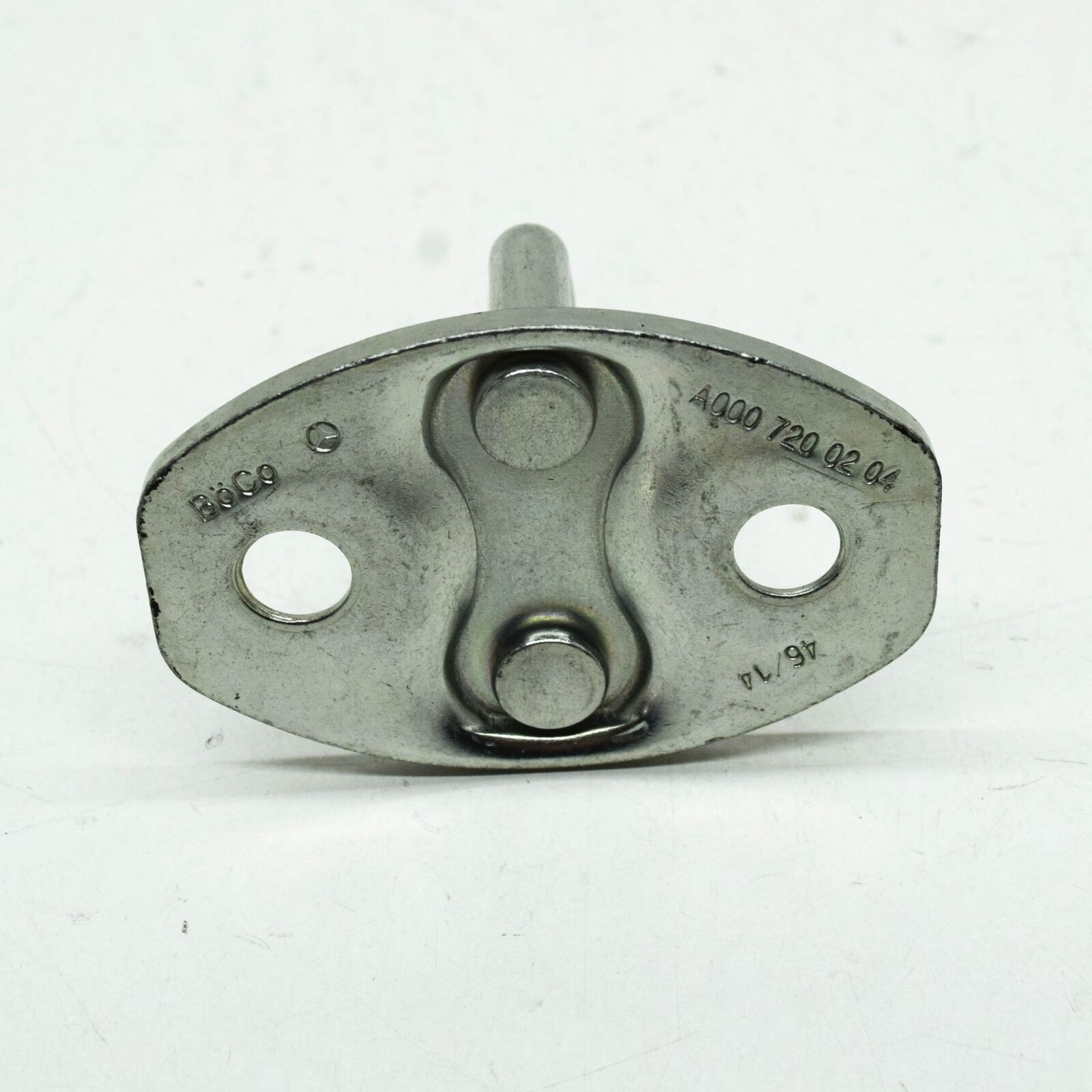 NEW MERCEDES-BENZ VITO W639 REAR DOOR LOCK STRIKER A0007200204 ORIGINAL