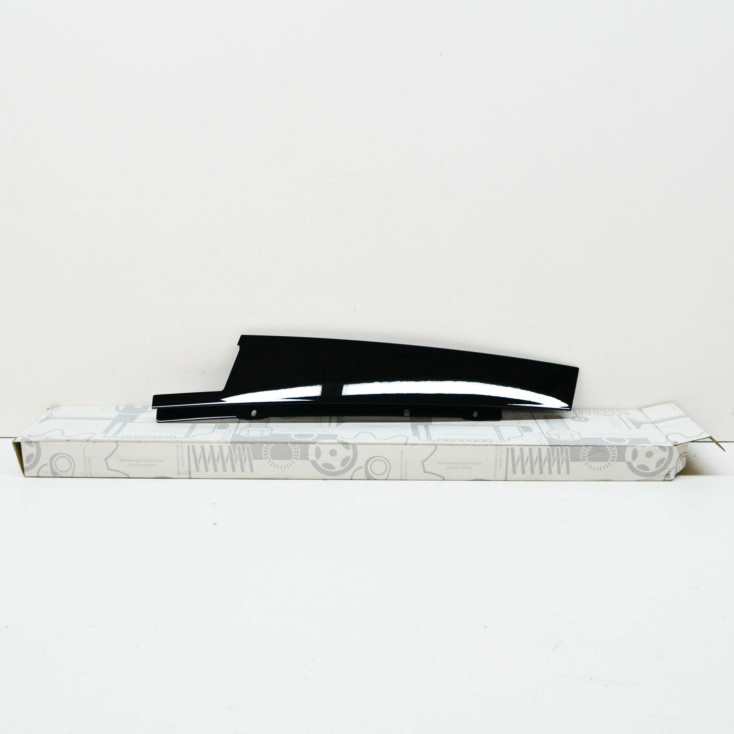 NEW MB E W213 B-PILLAR OUTSIDE RIGHT ORNAMENTAL MOLDING A2136900287 ORIGINAL