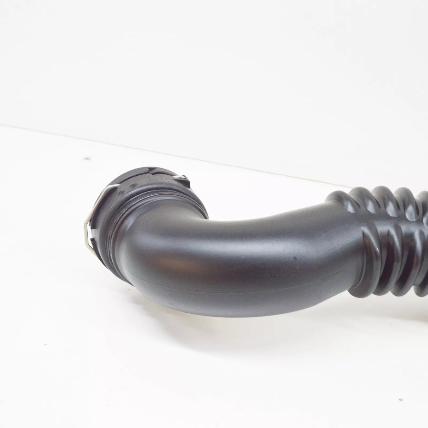 NEW BMW E60 E61 SEDAN WAGON INTERCOOLER PIPE TURBO HOSE 7803748 11617803748