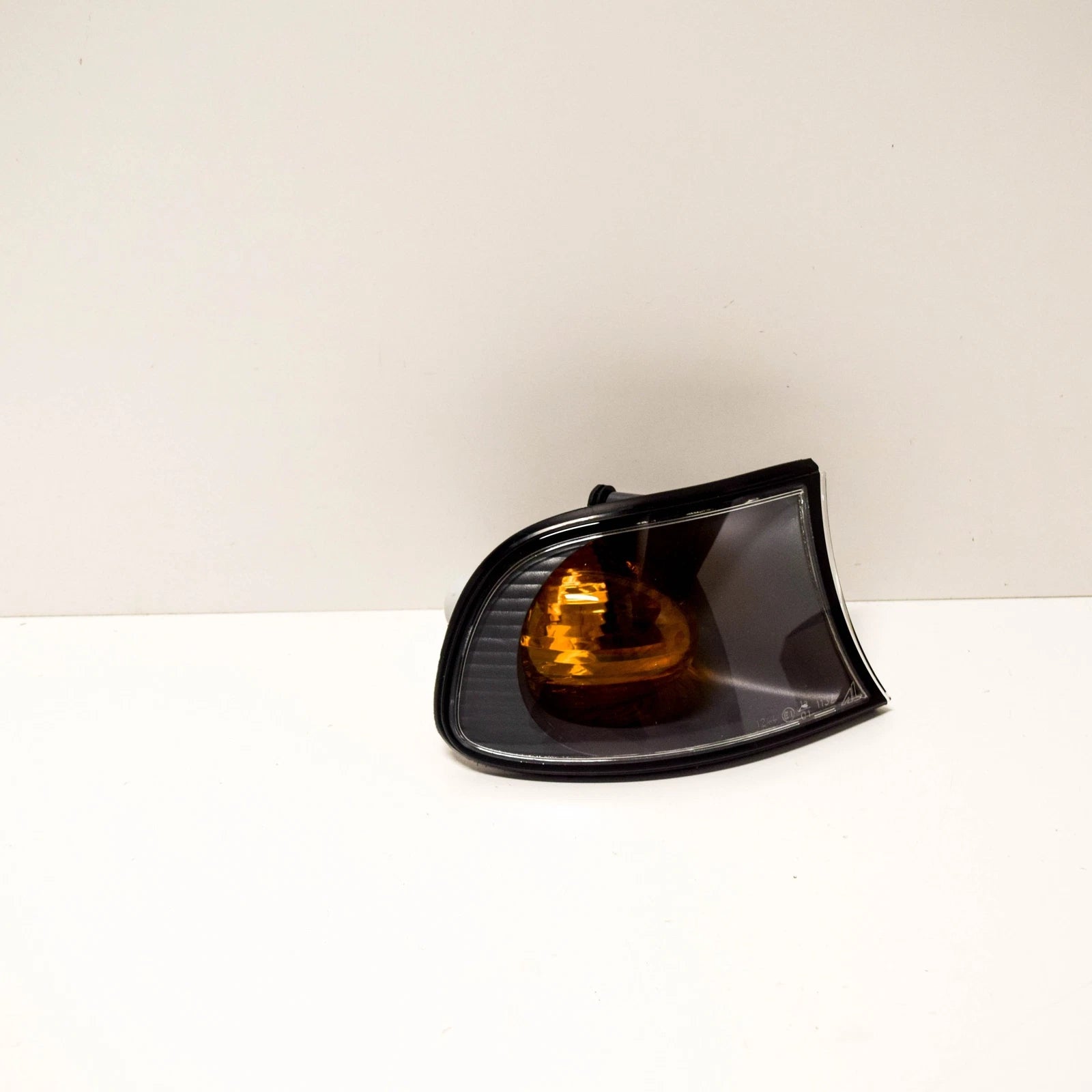 NEW BMW E46 COMPACT RIGHT TURN CORNER LIGHT 6924950 63136924950 ORIGINAL