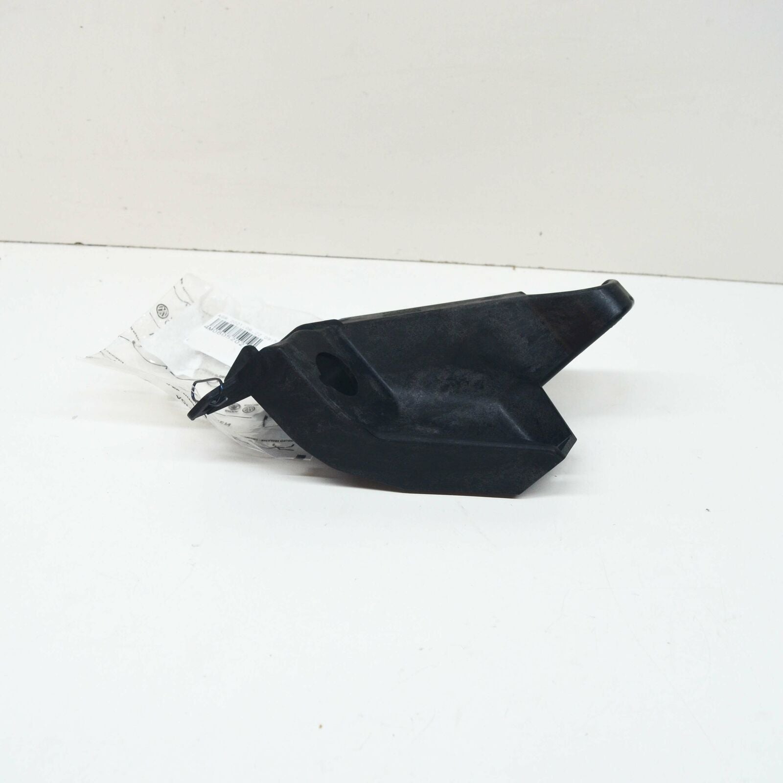 NEW AUDI Q7 4M FRONT RIGHT RADIATOR HOLDER 4M0805202 ORIGINAL