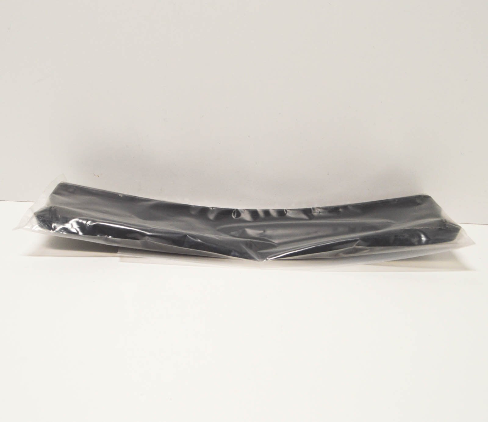 NEW MERCEDES-BENZ E-CLASS COUPE C207 FRONT LICENSE PLATE HOLDER A2078850081