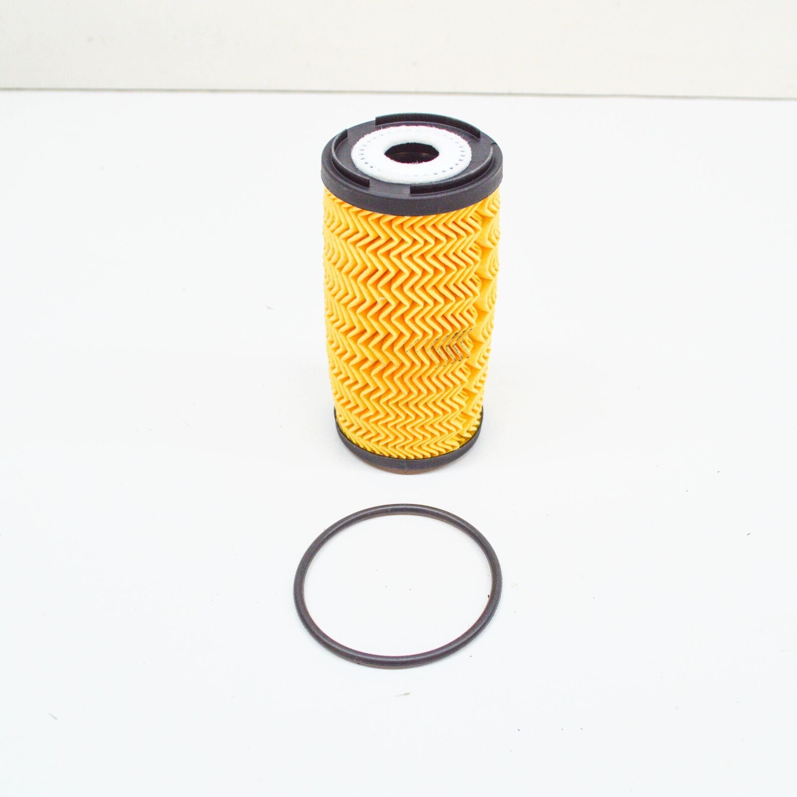 NEW MERCEDES-BENZ C-CLASS W205 OIL FILTER A6221800000 ORIGINAL