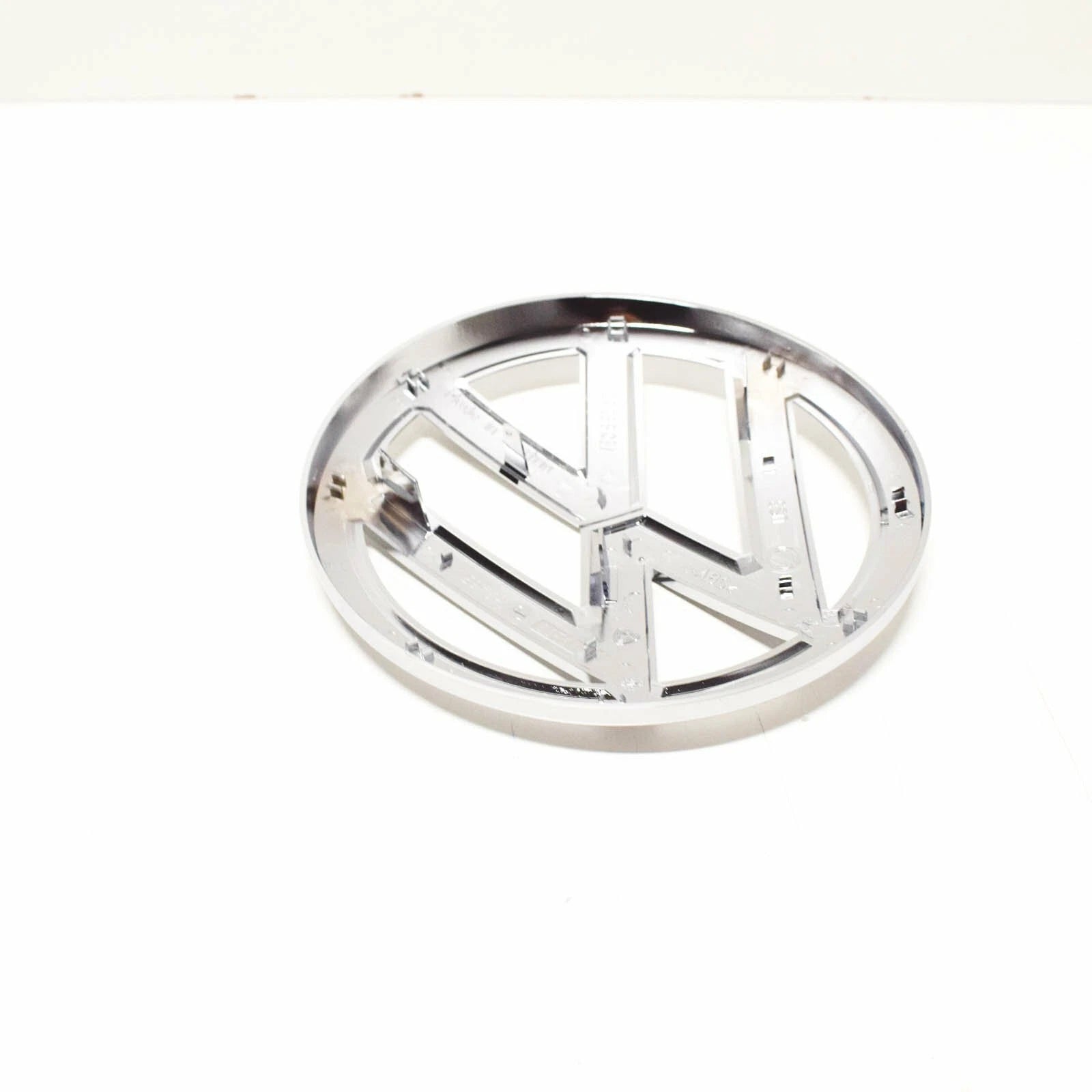 NEW VOLKSWAGEN TRANSPORTER T5 BONNET BADGE EMBLEM 7E0853601G2ZZ