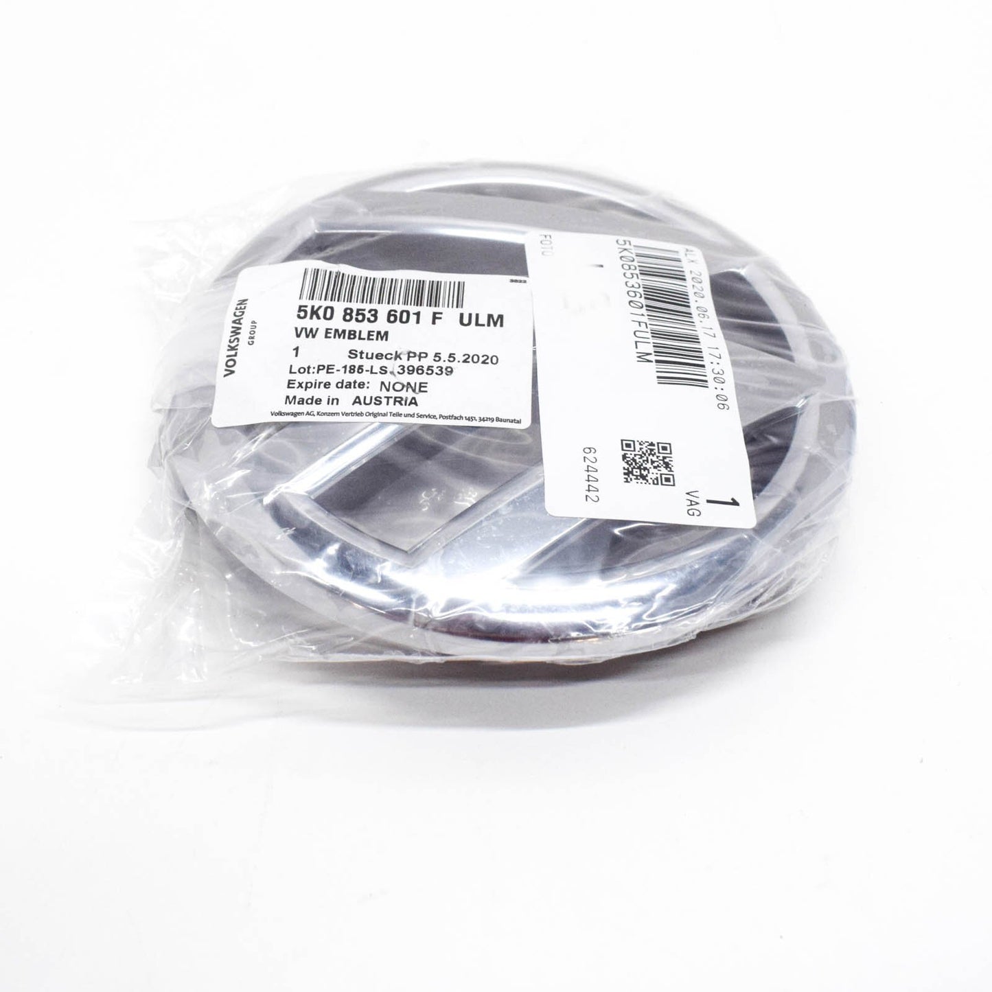 NEW VW GOLF VII MK7 FRONT RADIATOR GRILLE EMBLEM BADGE 5K0853601FULM ORIGINAL