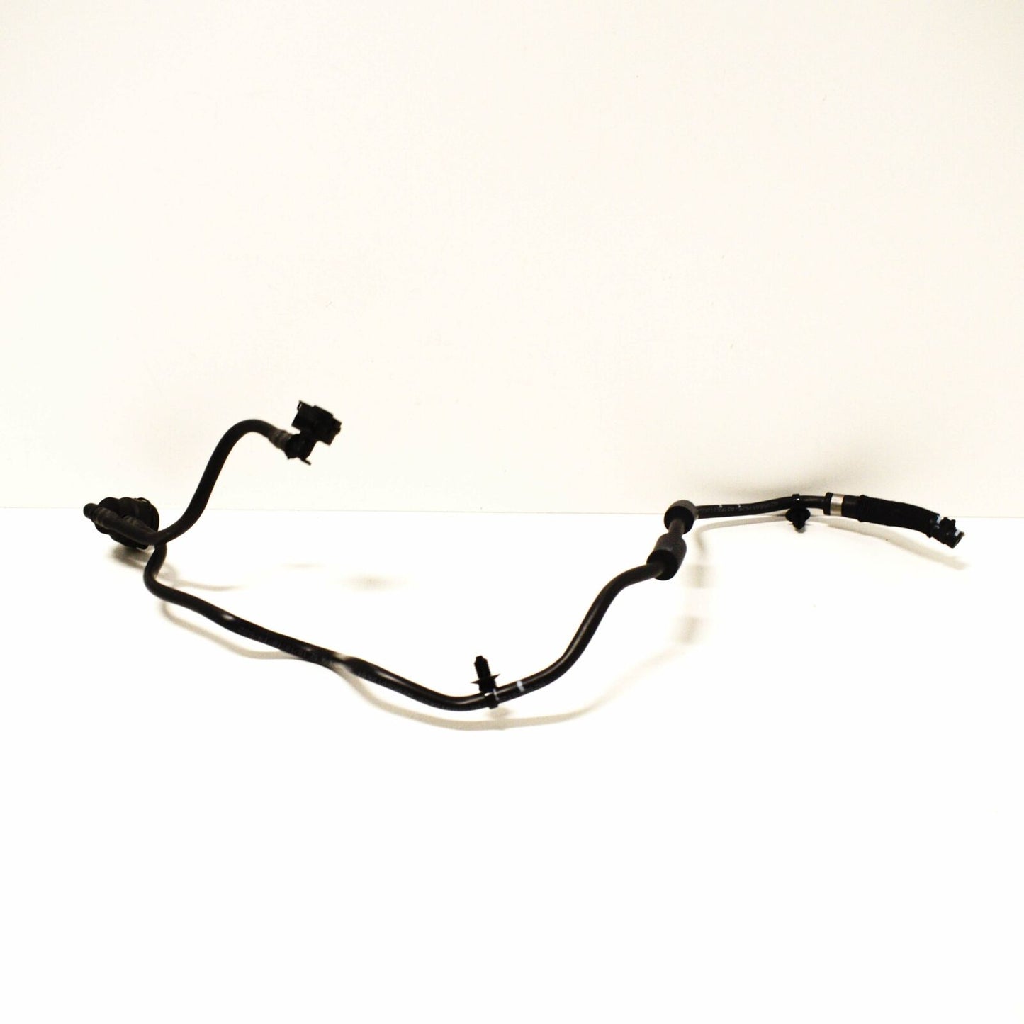 NEW MB C A205 RADIATOR VENT PIPE HOSE C 300 2.0 PETROL A2055012501 ORIGINAL