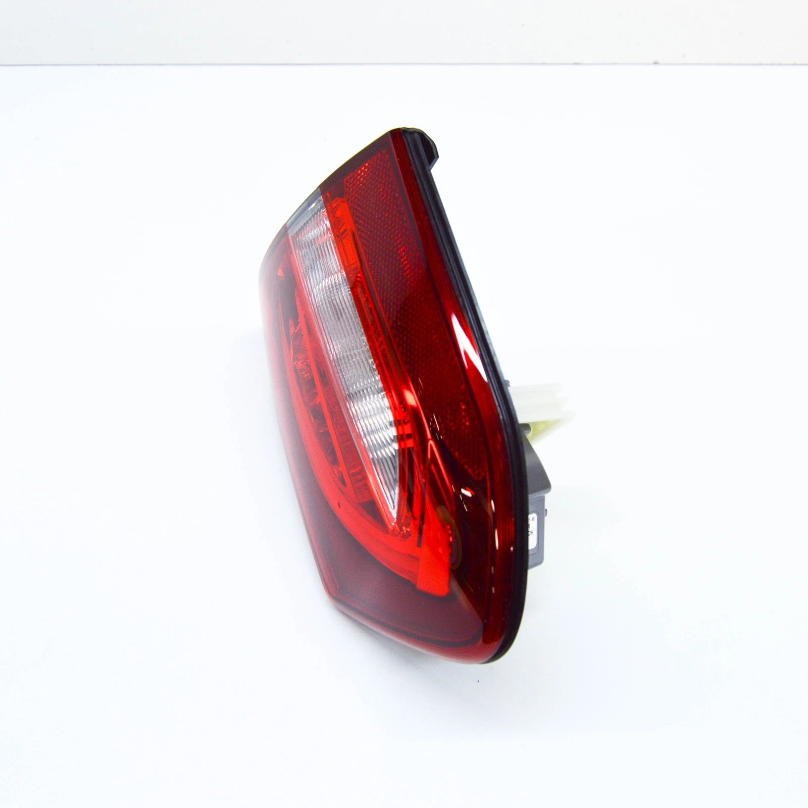 NEW MERCEDES-BENZ C T-MODEL S205 REAR RIGHT INNER TAIL LAMP A2059065600 ORIGINAL