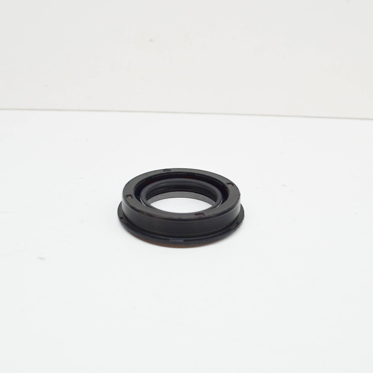 new mini cooper r50 right transmission output shaft seal 23117518638 original