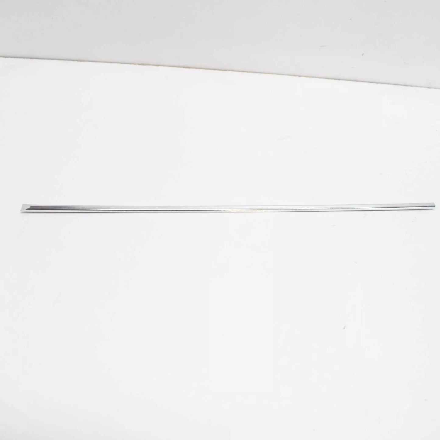 NEW MERCEDES-BENZ 190 W201 RADIATOR GRILLE RIGHT MOULDING A2018880685