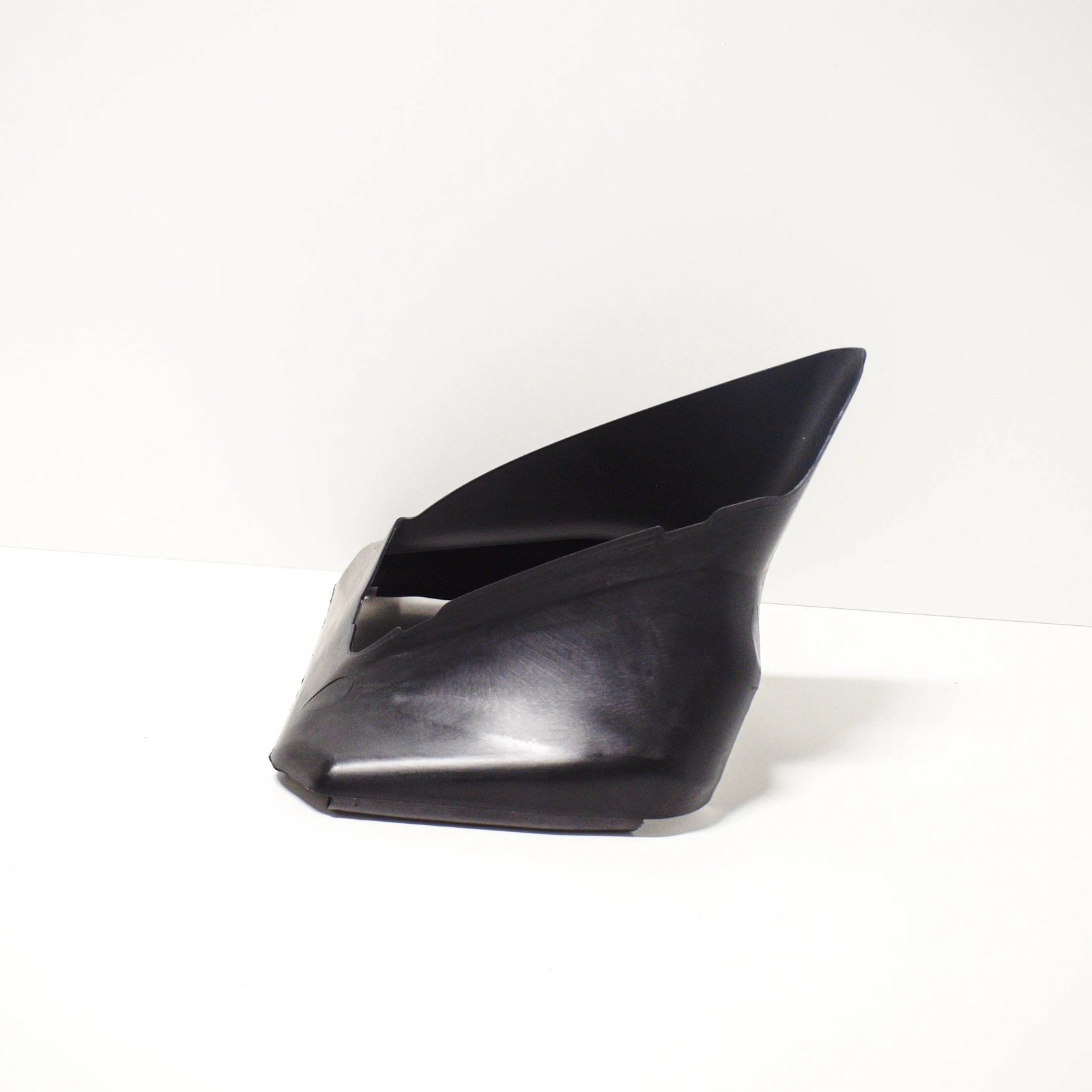 NEW BMW X3 F25 OIL COOLER RIGHT AIR DUCT 51747210488 7210488 2015 ORIGINAL