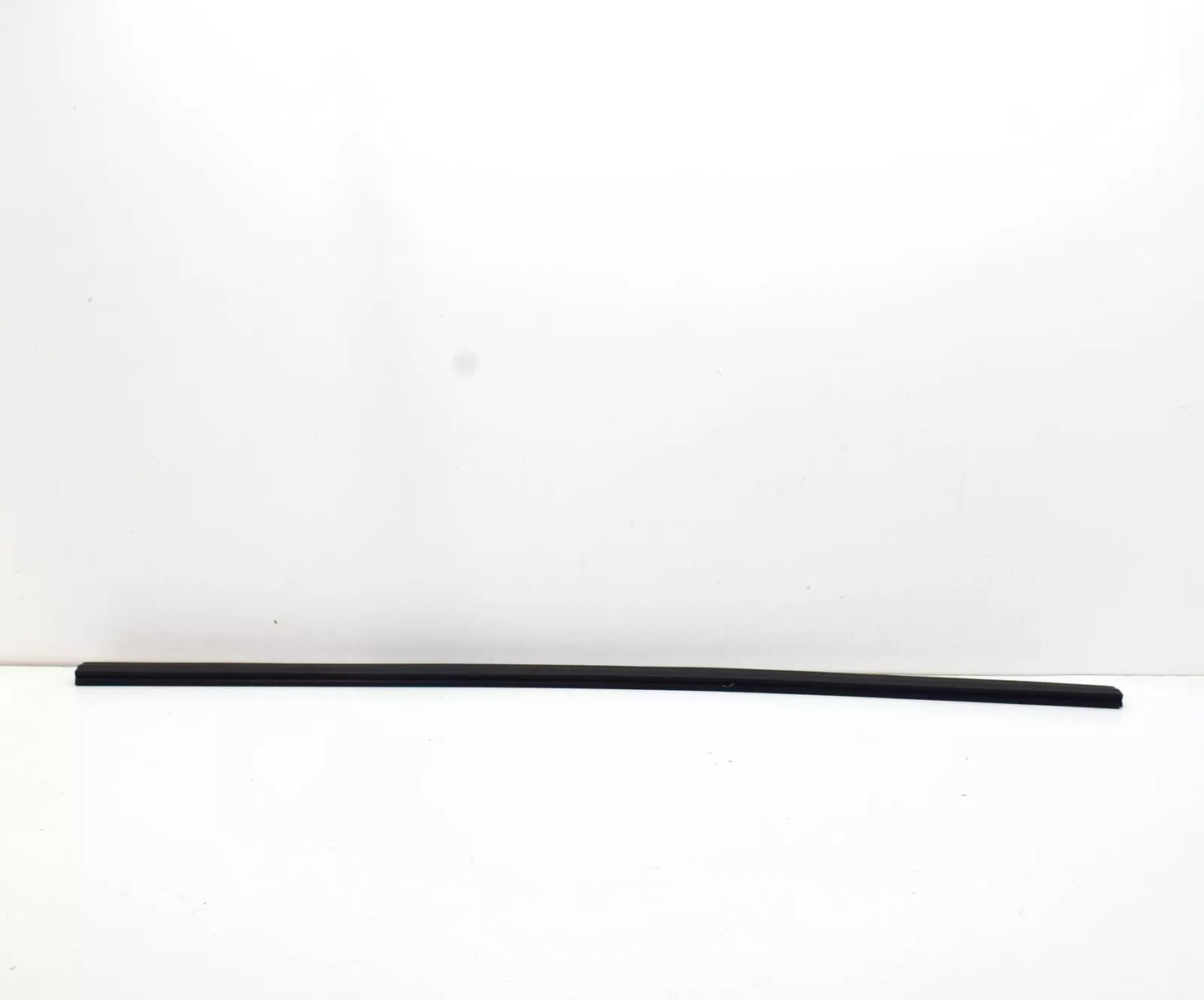 NEW MERCEDES-BENZ GLS X167 ENGINE COVER RUBBER A1678872000 ORIGINAL