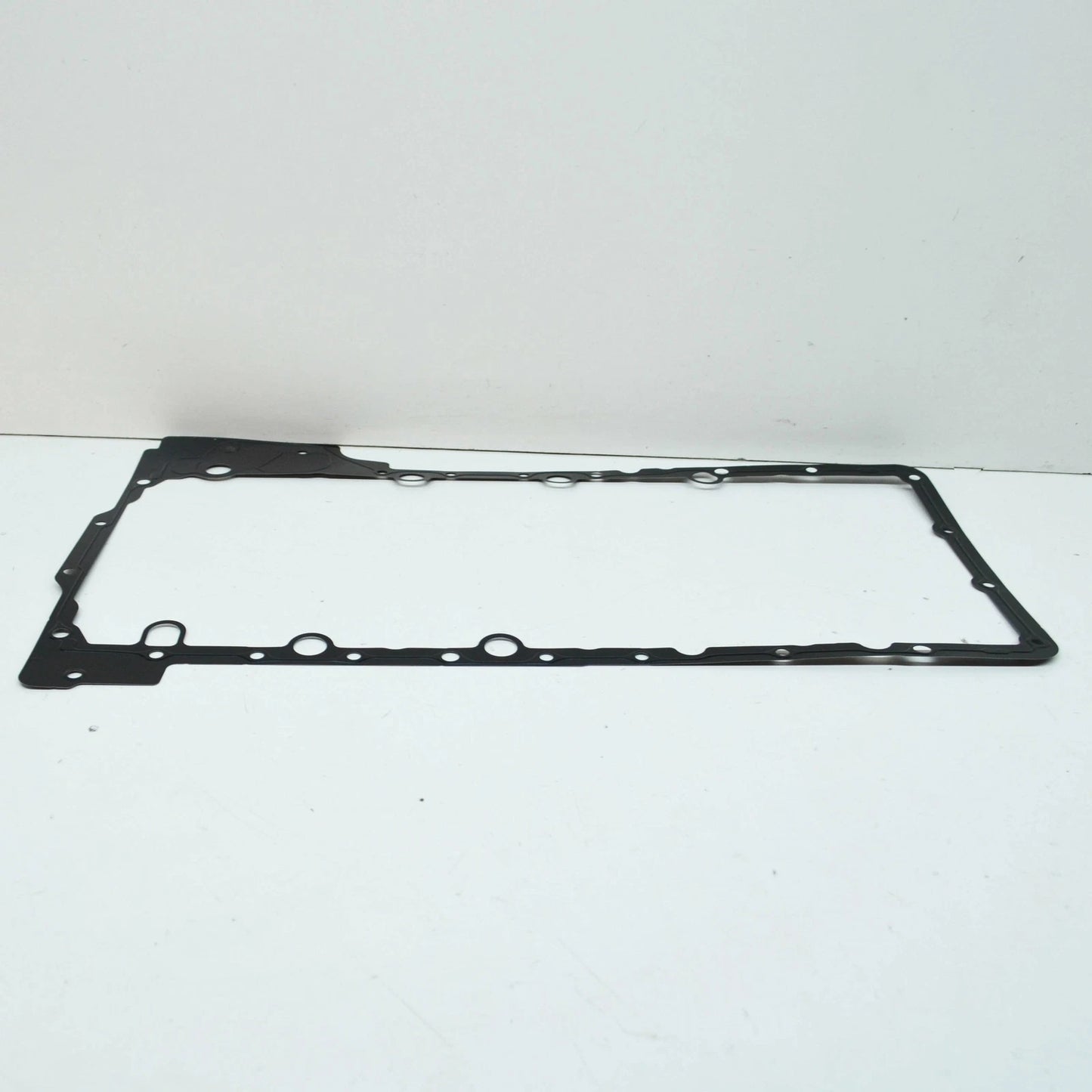 NEW BMW M5 F90 UPPER ENGINE OIL PAN GASKET 11137852273 ORIGINAL