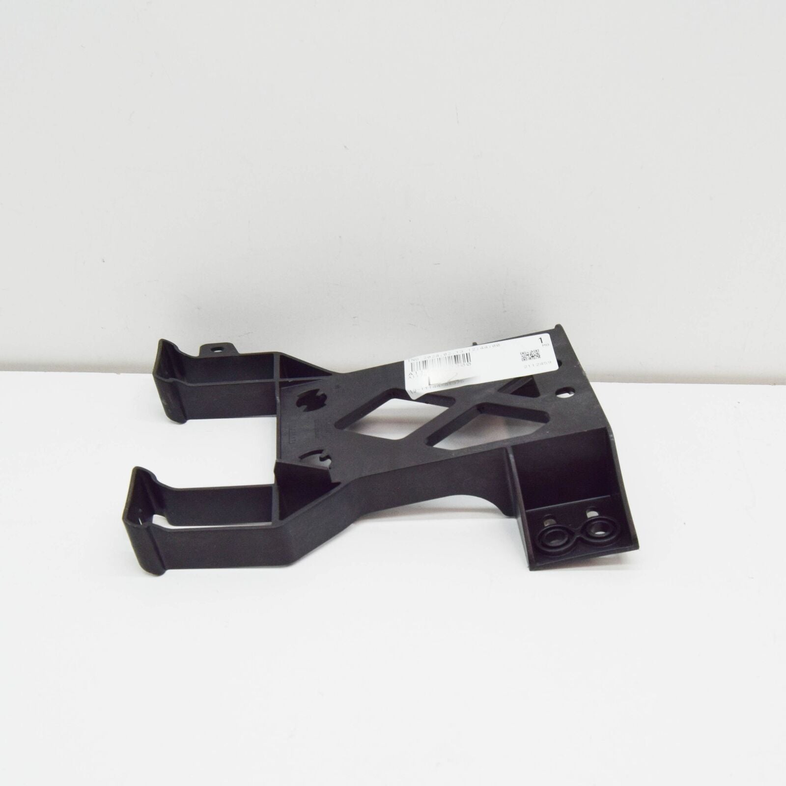 NEW MERCEDES-BENZ A W176 ADAPTIVE CRUISE CONTROL BRACKET A1176220300 ORIGINAL