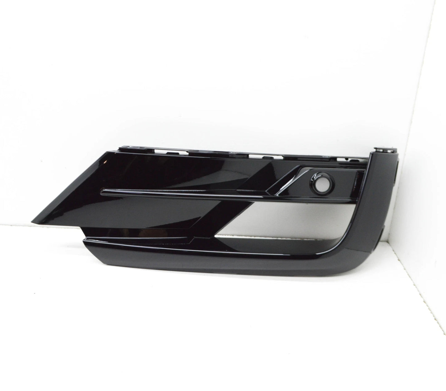 NEW VOLKSWAGEN TIGUAN AD FRONT BUMPER RIGHT GRILLE 5NN853666B041