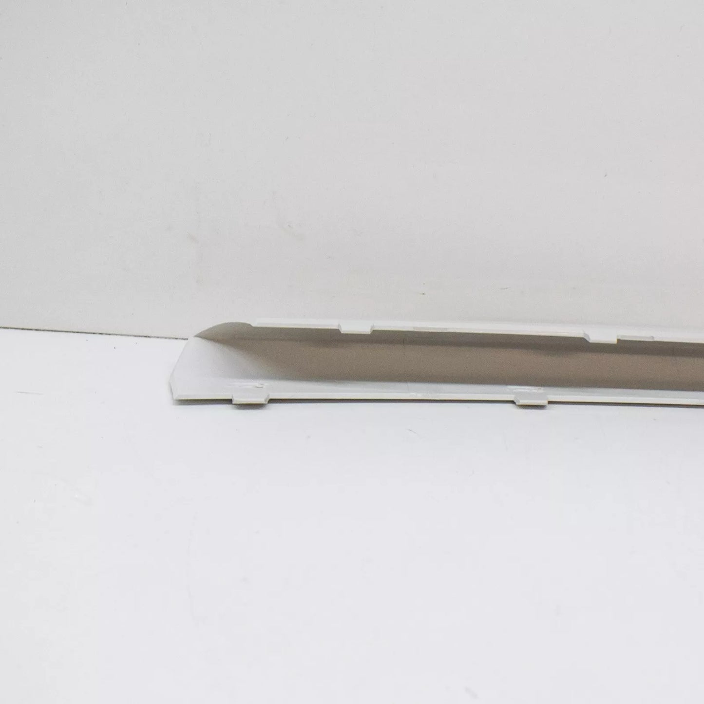 NEW BMW 1 F20 FRONT BUMPER LOWER FINISHER TRIM 51117272573 7272573 2014 ORIGINAL