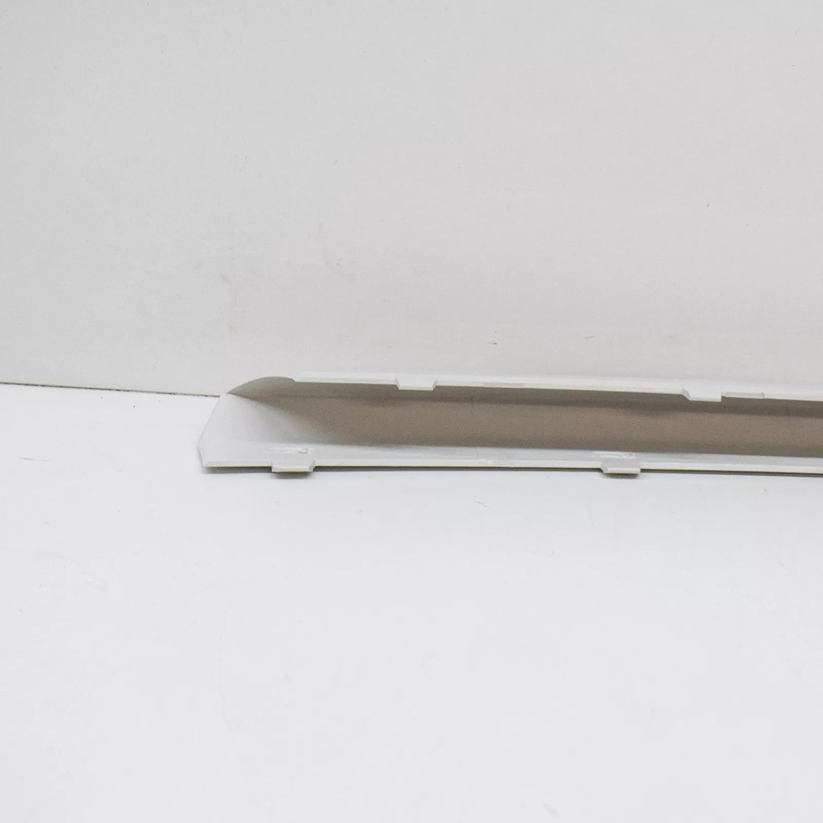 NEW BMW 1 F20 FRONT BUMPER LOWER FINISHER TRIM 51117272573 7272573 2014 ORIGINAL