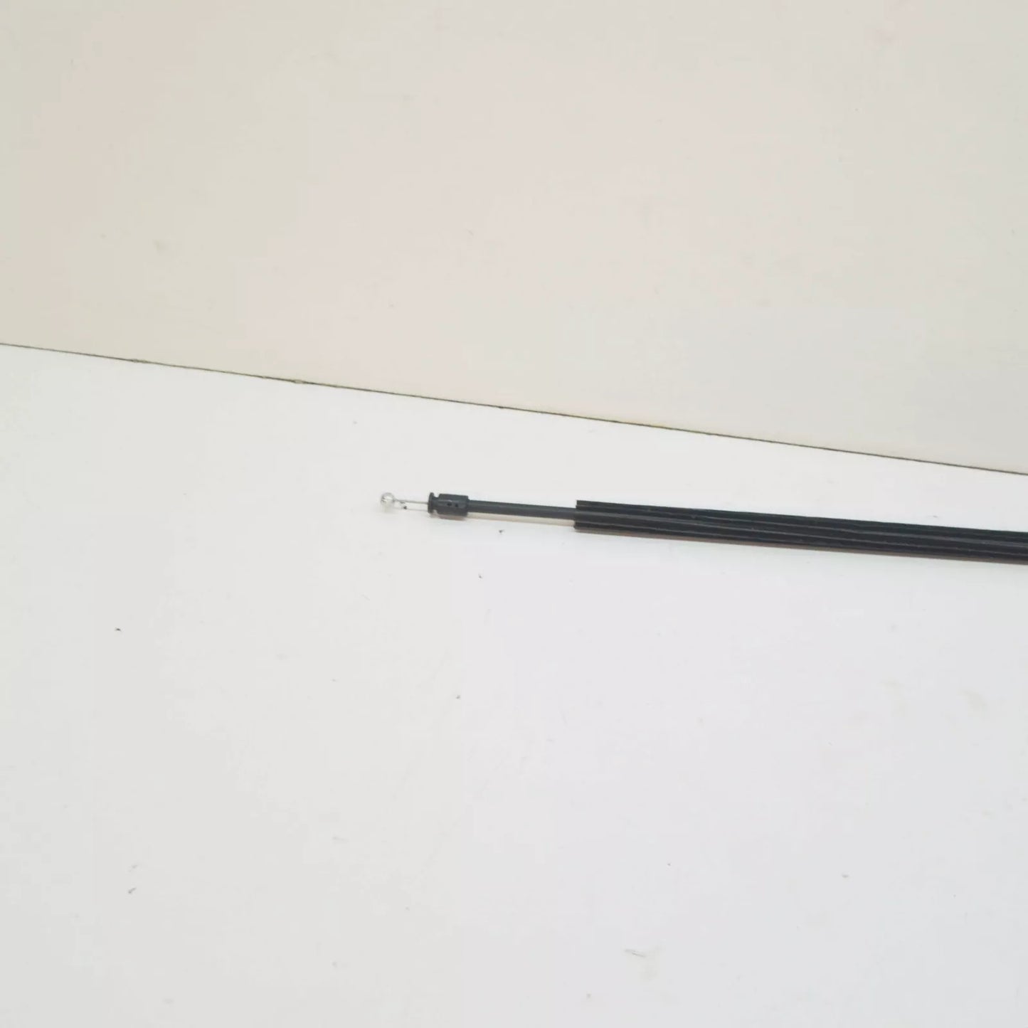 NEW VW SCIROCCO MK3 ENGINE HOOD LID LOCK RELEASE CABLE LHD 1K8823531B ORIGINAL