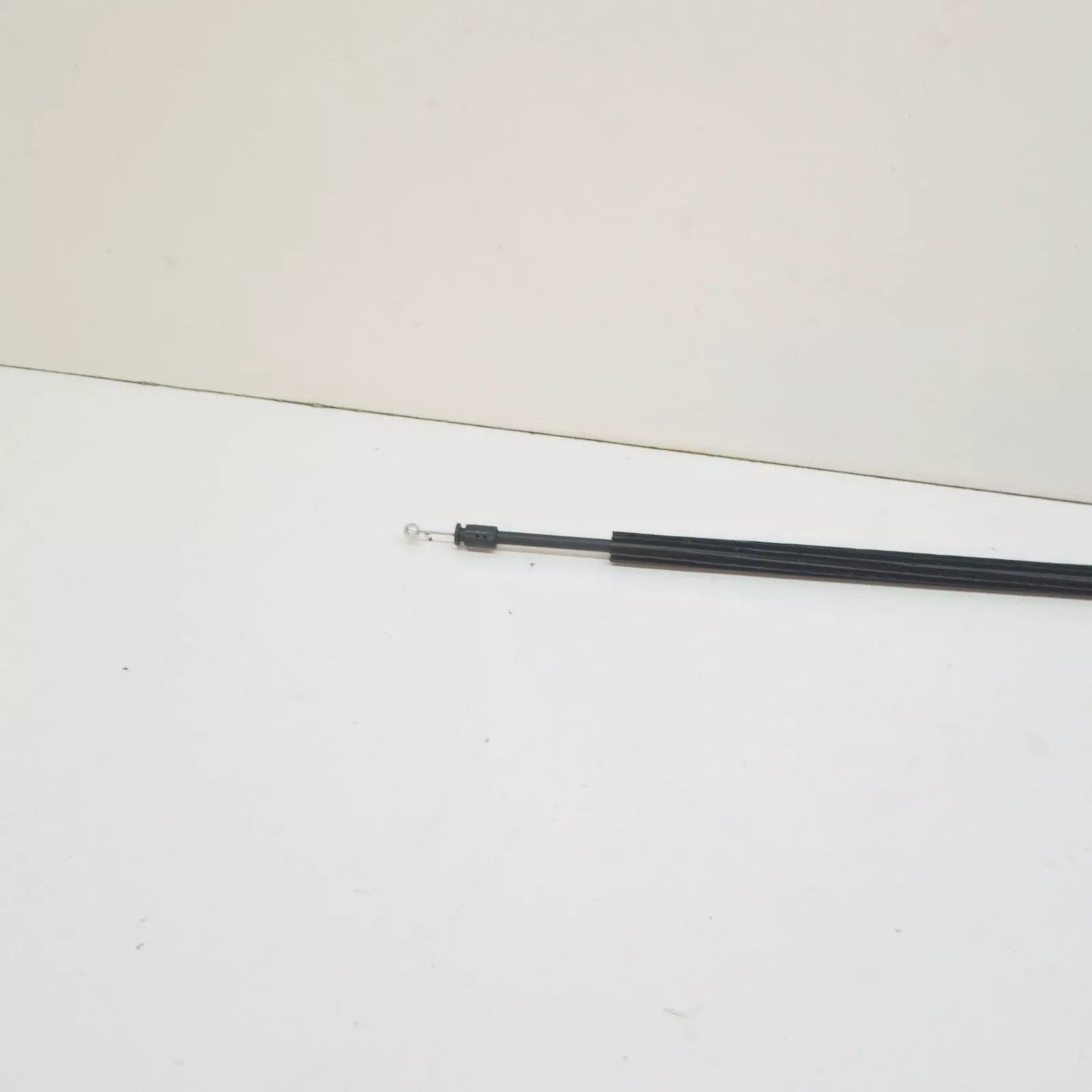 NEW VW SCIROCCO MK3 ENGINE HOOD LID LOCK RELEASE CABLE LHD 1K8823531B ORIGINAL