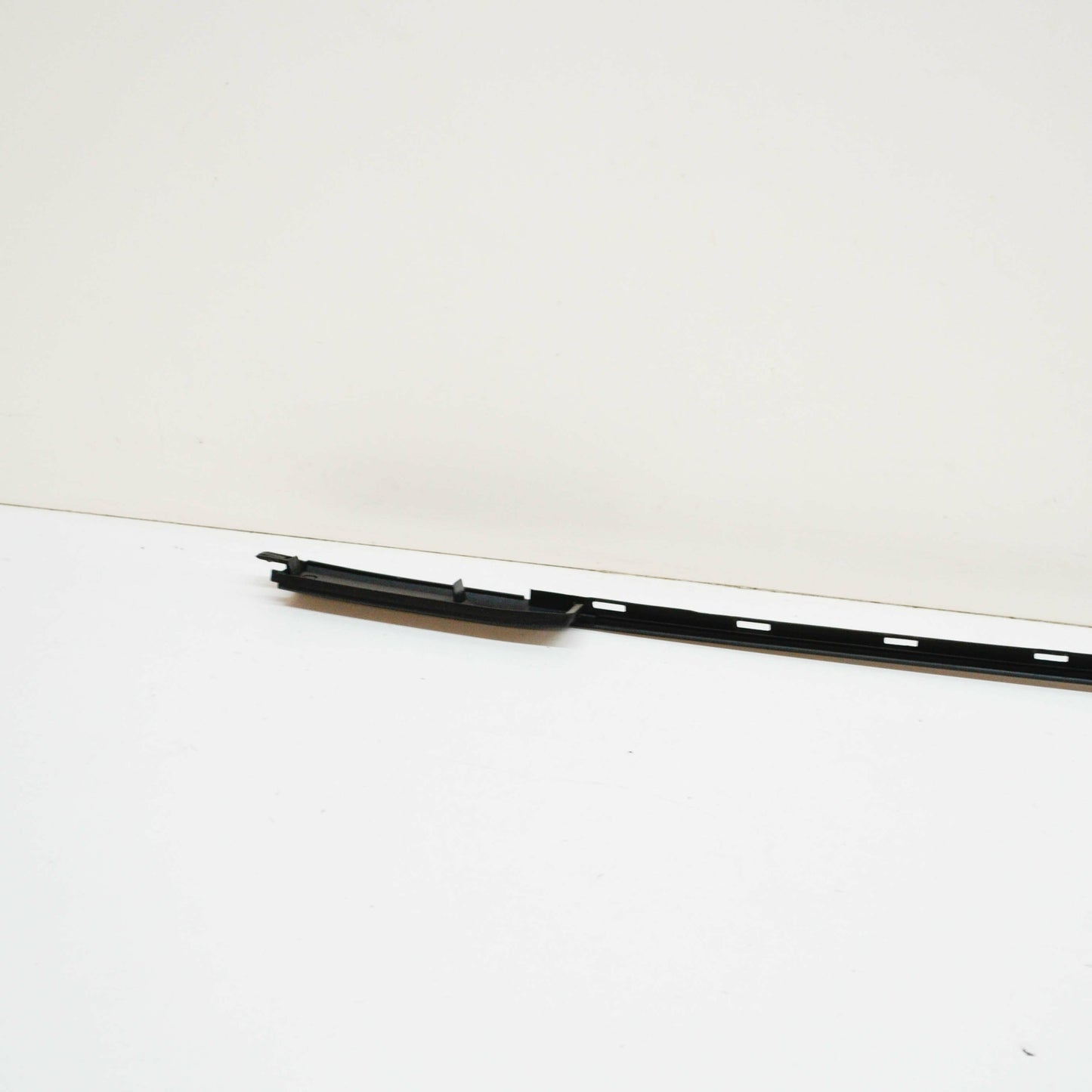 new ford galaxy mk2 windshield right side vertical moulding trim 1773613