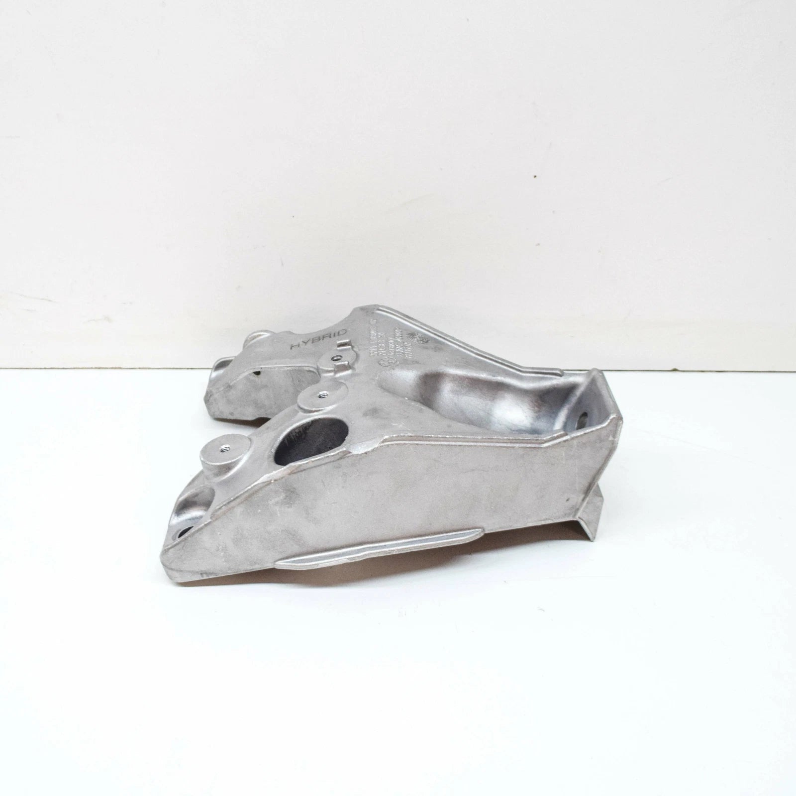 NEW BMW 3 GT F34 LEFT ENGINE SUPPORT BRACKET 22116797831 ORIGINAL