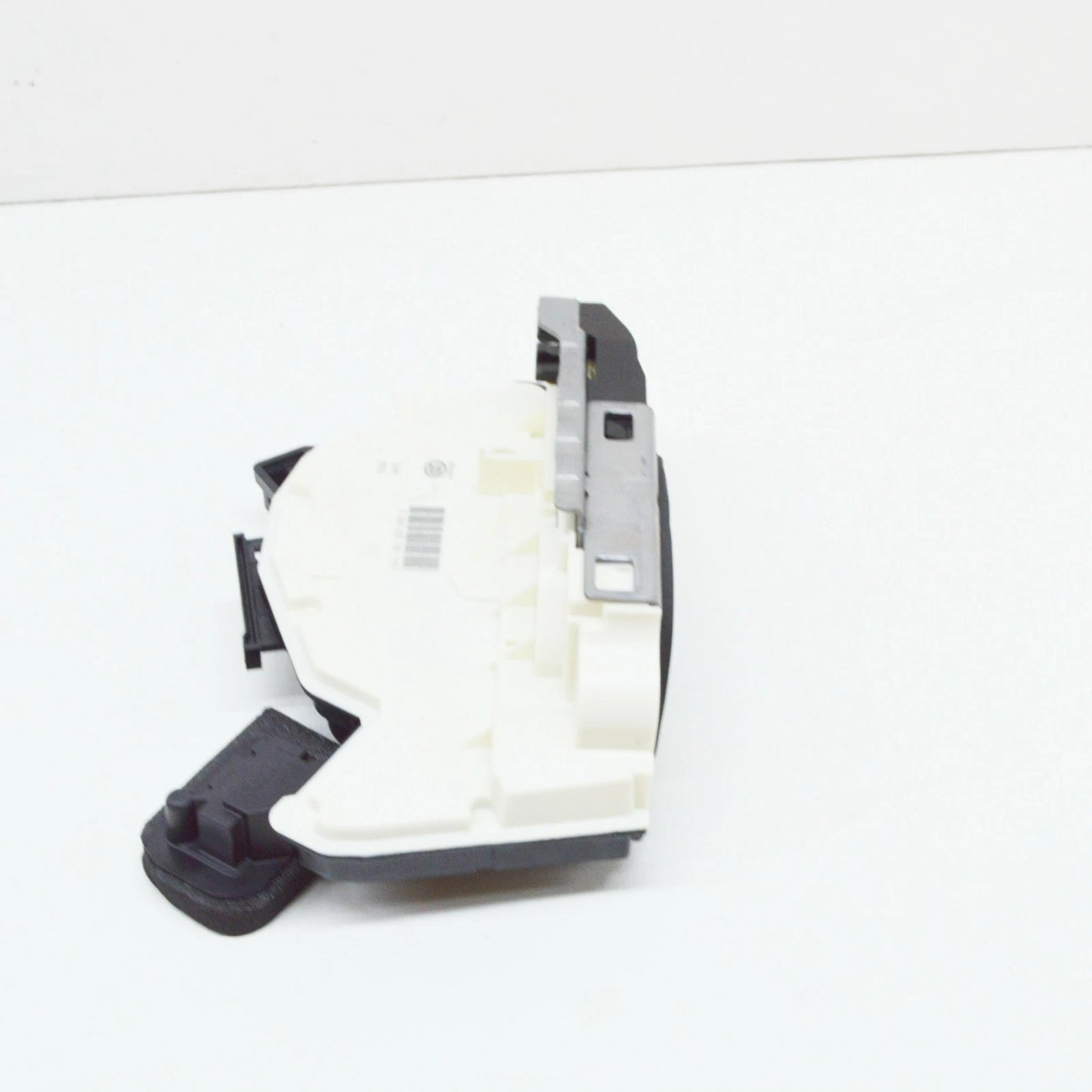 NEW VOLKSWAGEN JETTA MK6 FRONT RIGHT DOOR LOCK LHD 5K1837016J ORIGINAL