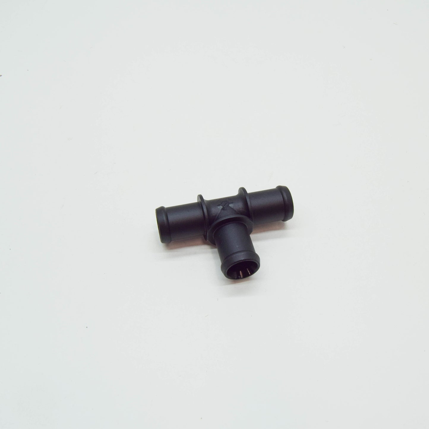 new audi q7 4m cooling system t-piece n90760601 original