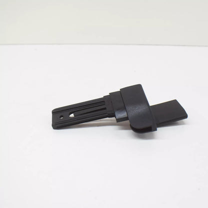 NEW VW PASSAT VARIANT B8 LUGGAGE COVER BLIND RIGHT HOOK 3G9867900