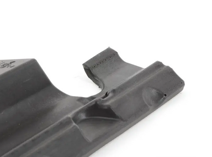 NEW MERCEDES-BENZ C W204 LEFT FUEL DISTRIBUTOR DAMPING WEDGE A1562260385