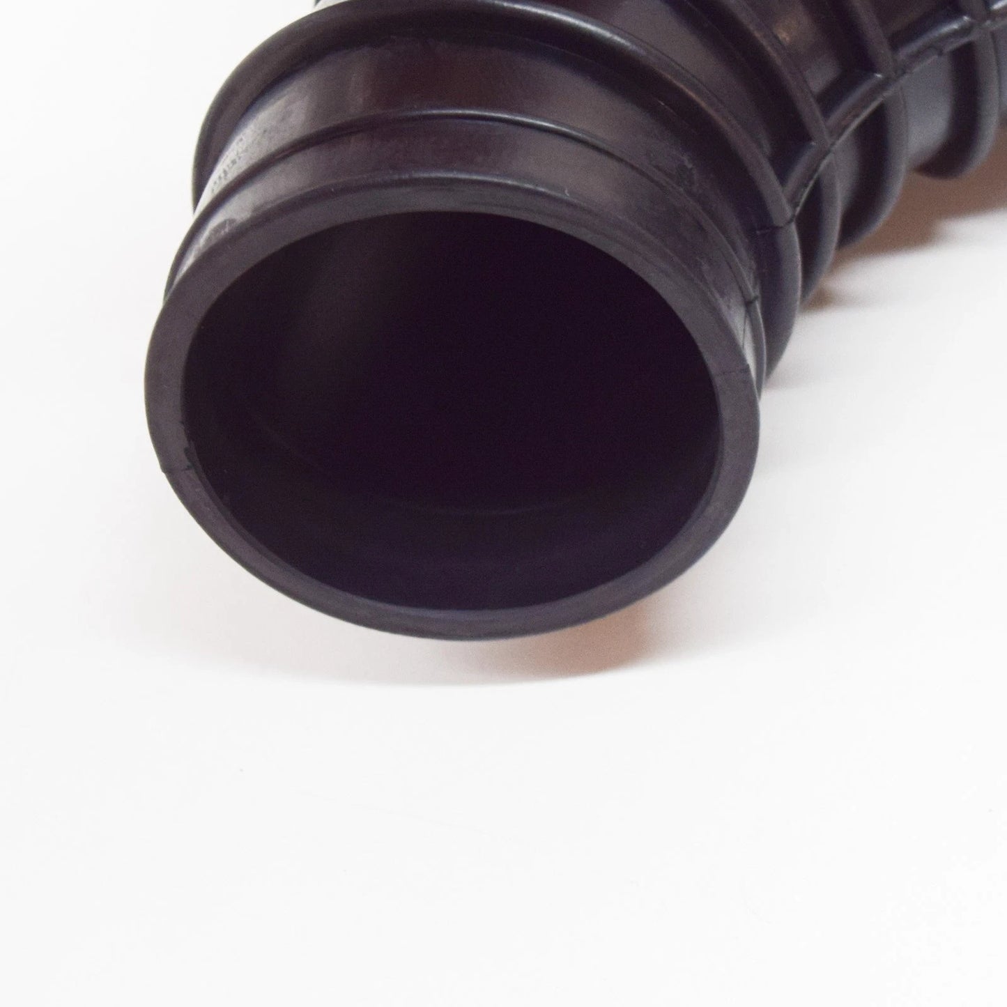 NEW BMW 3 E30 1.6I AIR INTAKE BOOT HOSE 13711709755 ORIGINAL