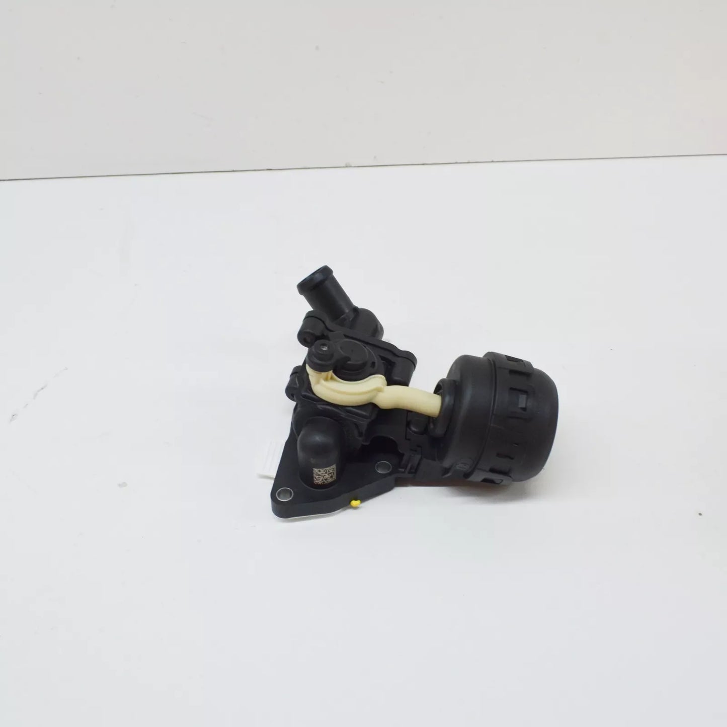 NEW VW AMAROK COOLING SYSTEM REGULATING VALVE 059121737AR