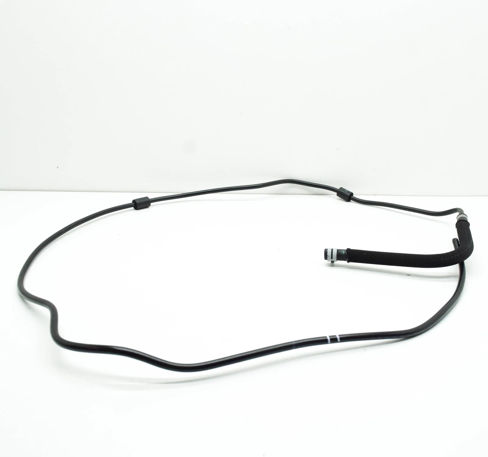 NEW MERCEDES-BENZ C W205 RETURN LINE HOSE A2058305505