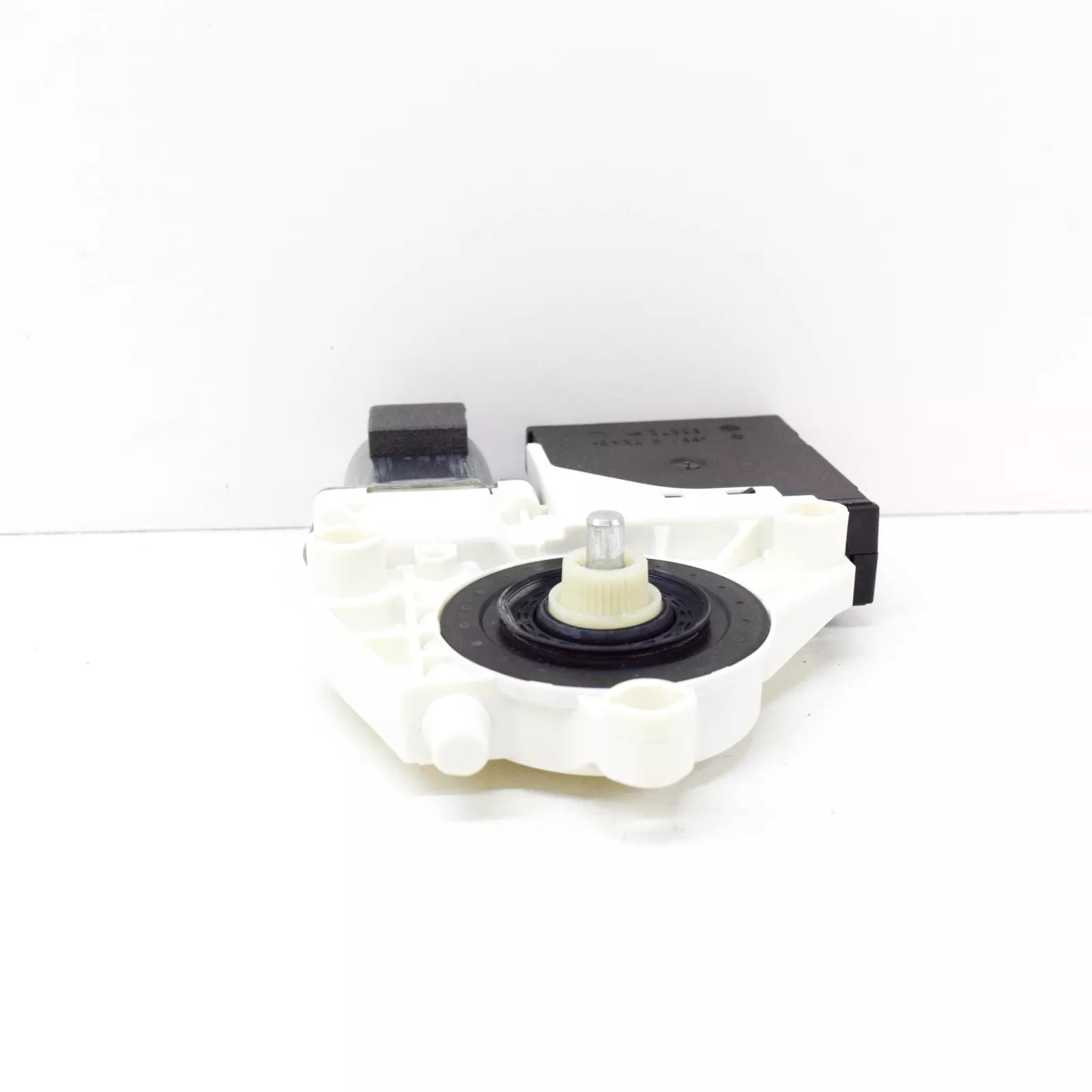 NEW AUDI A3 8P FRONT LEFT DOOR WINDOW GLASS REGULATOR MOTOR 8P0959801P ORIGINAL