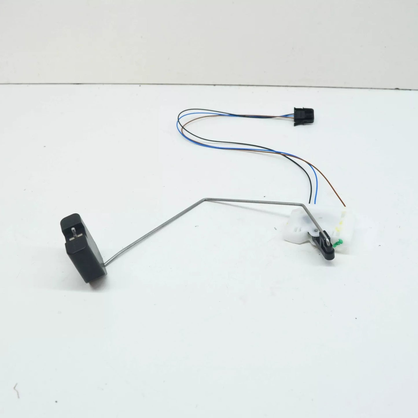NEW AUDI A6 C7 FUEL GAUGE LEVEL SENSOR RIGHT SIDE 4G0919673B