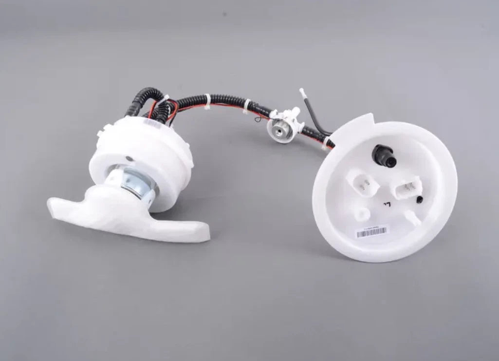 NEW BMW 6 CABRIO F12 FUEL PUMP 16117260636 7260636 ORIGINAL