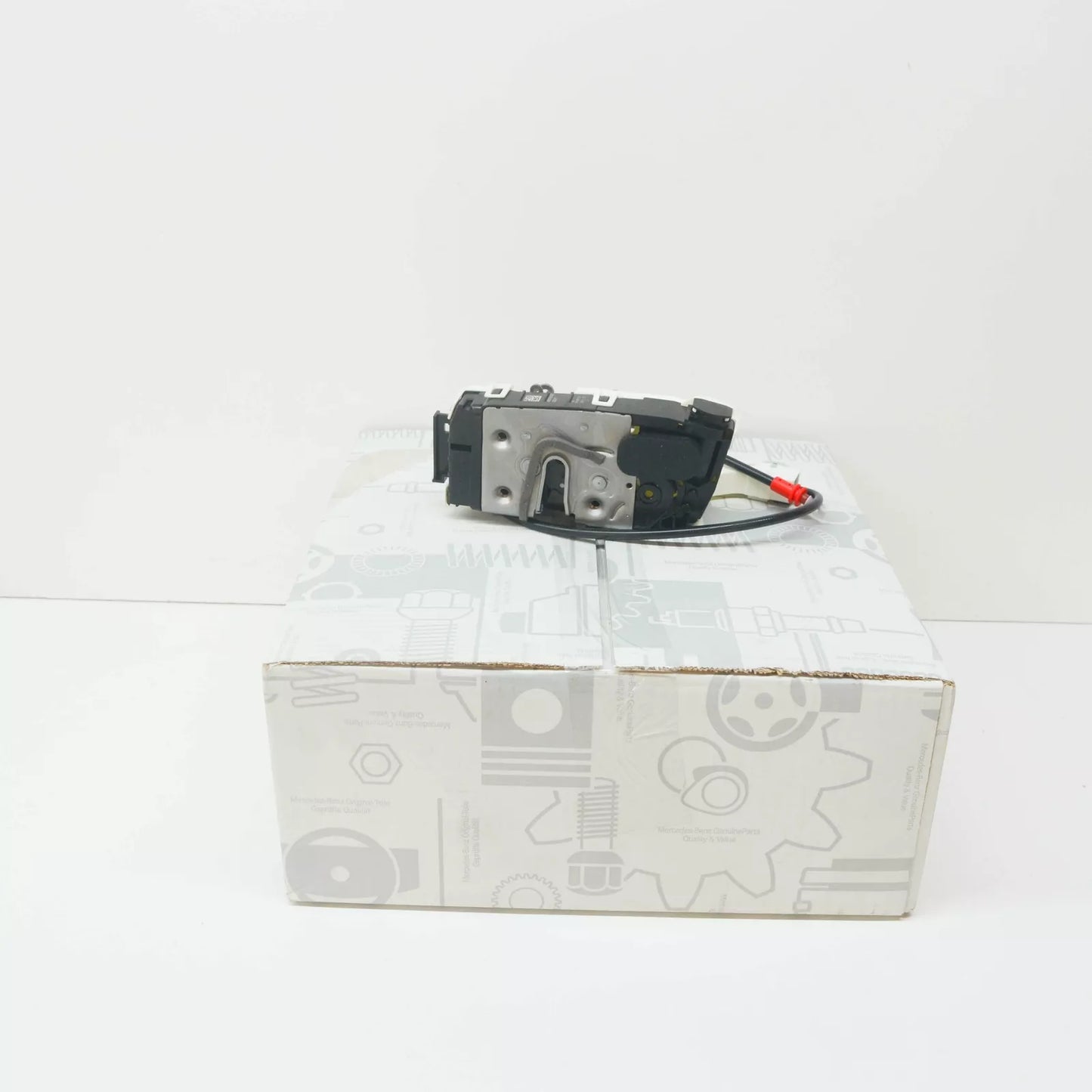 NEW MERCEDES-BENZ SPRINTER 906 REAR PANEL DOOR LOCK A9067400935